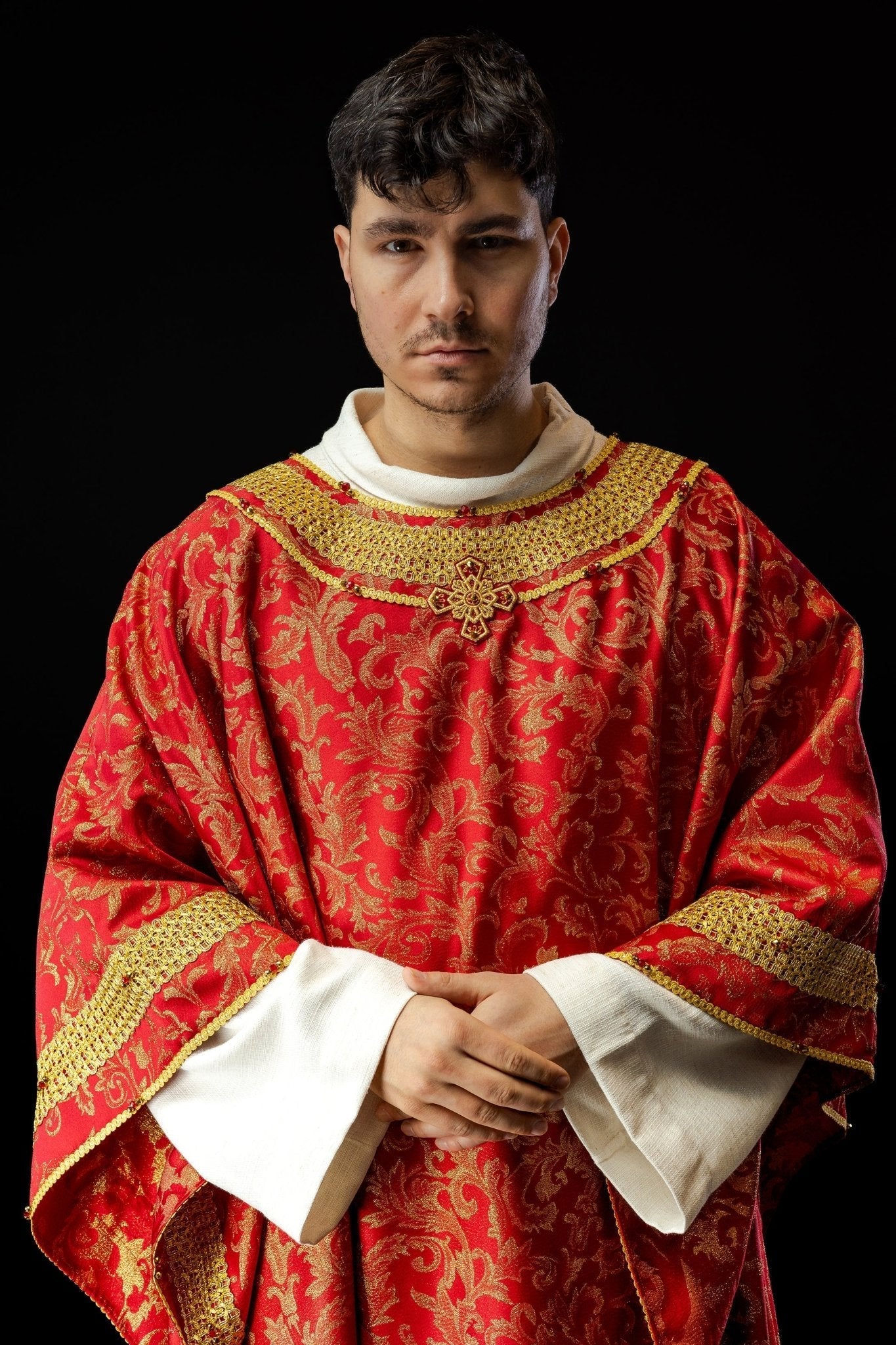 Red chasuble with natural stones Handmade 7010 HM/7010/02/90 - HAFTINAUSA.COM