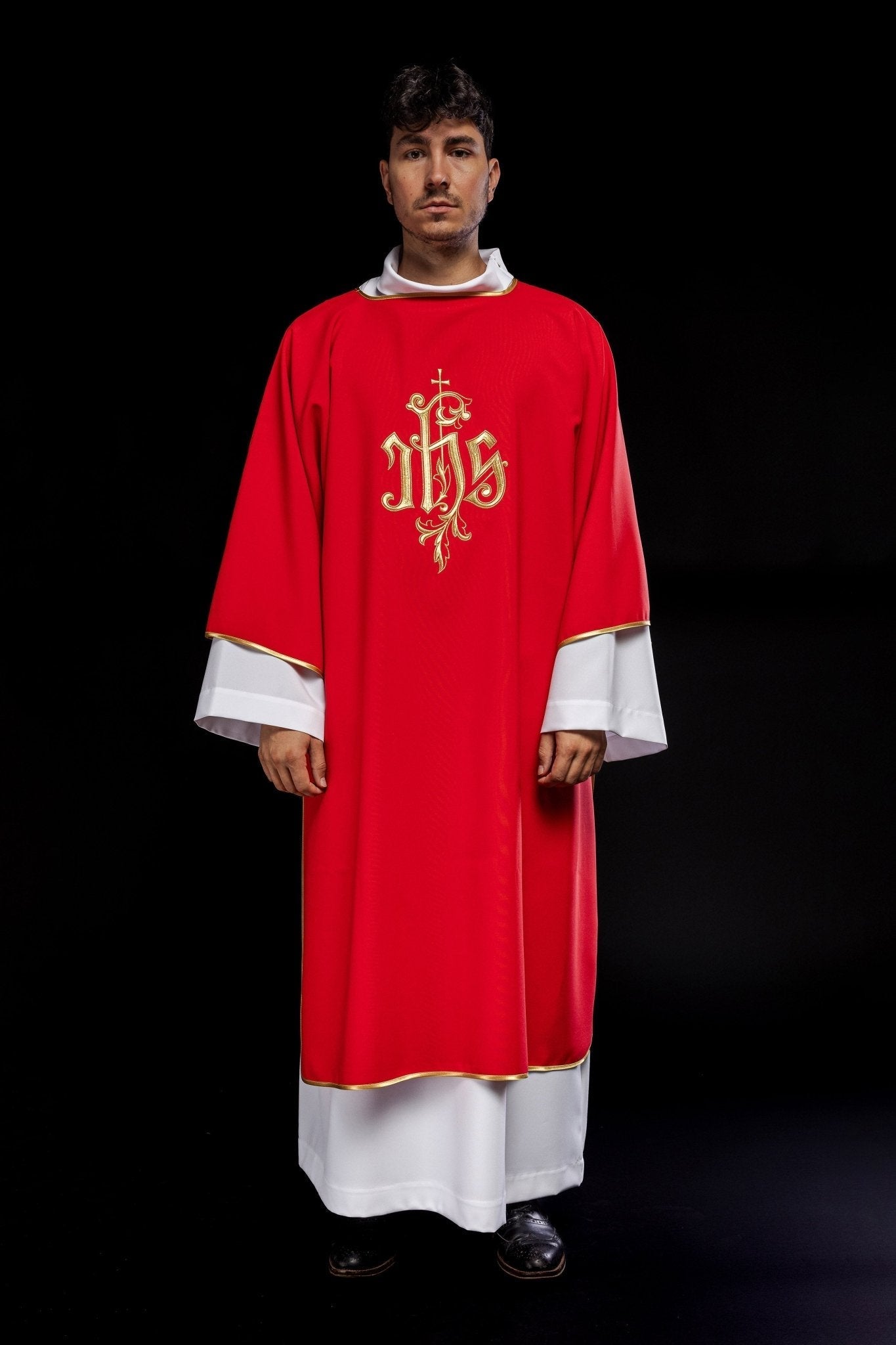 Red dalmatic chasuble with gold IHS KDL/032/02/12/D - HAFTINAUSA.COM