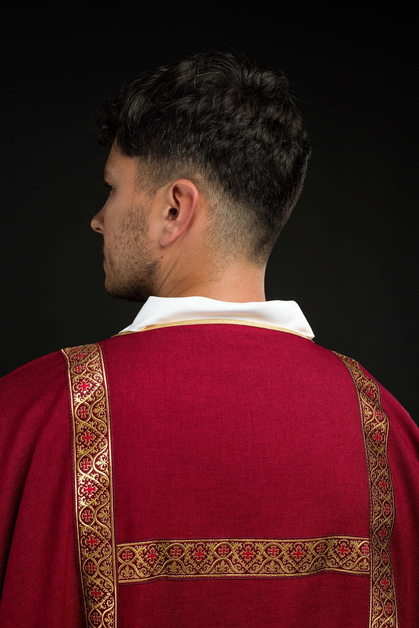 Red dalmatic decorated with gold jacquard ribbons KDL/395/02/70/B - CHASUBLES.COM