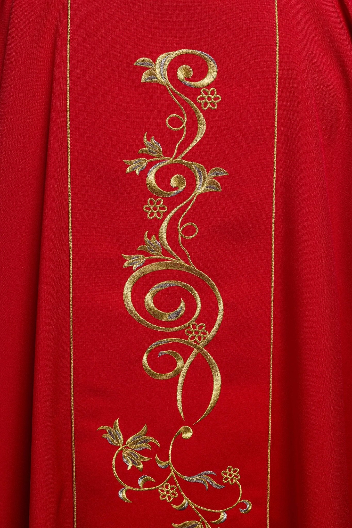 Red dalmatic with embroidered IHS band KDL/031/02/01/A CZERWONY DALMATYK - HAFTINAUSA.COM