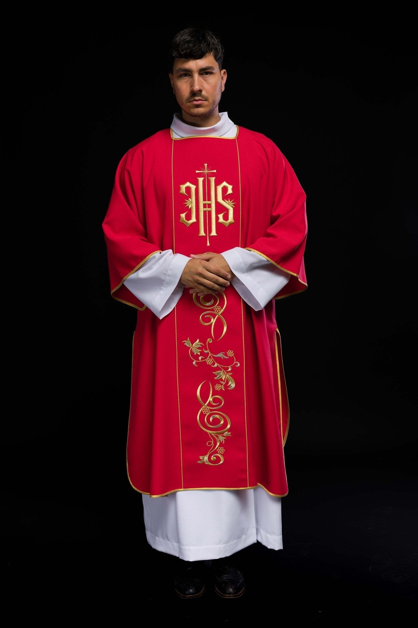 Red dalmatic with embroidered IHS band KDL/031/02/01/A CZERWONY DALMATYK - HAFTINAUSA.COM
