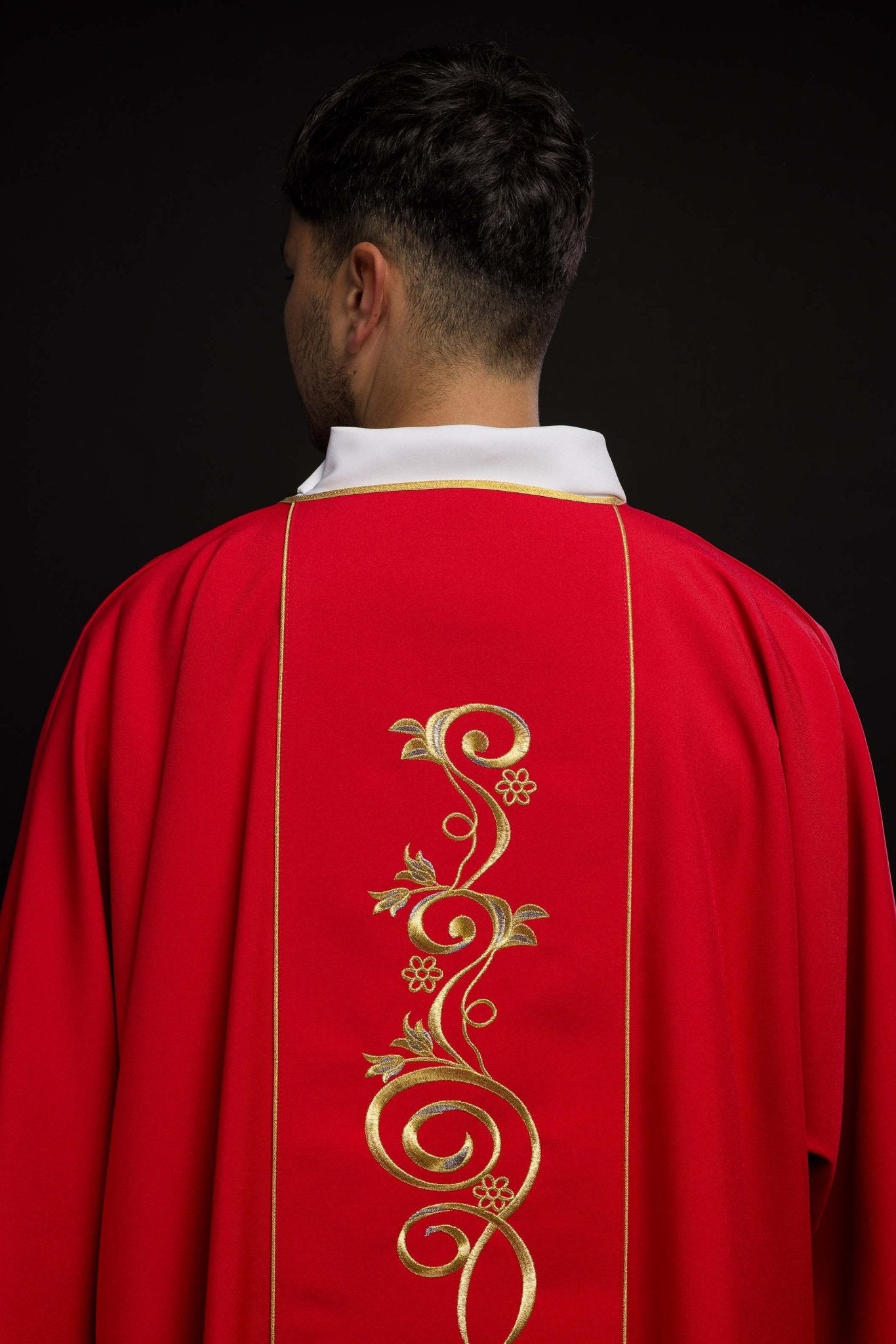 Red dalmatic with embroidered IHS band KDL/031/02/01/A CZERWONY DALMATYK - HAFTINAUSA.COM