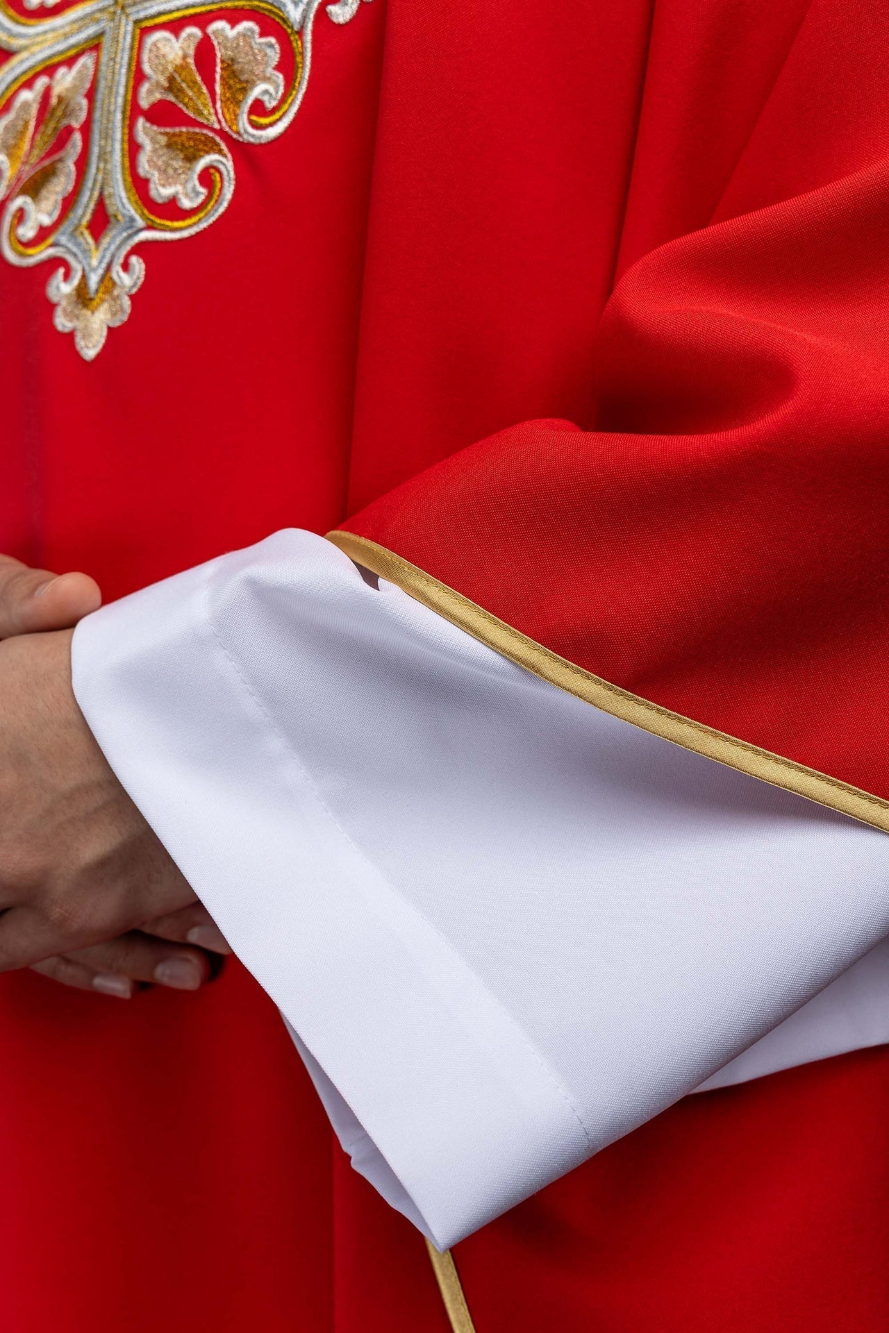 Red embroidered chasuble with an ornate cross and a wide collar KOK/003/02/12/KARO - CHASUBLES.COM