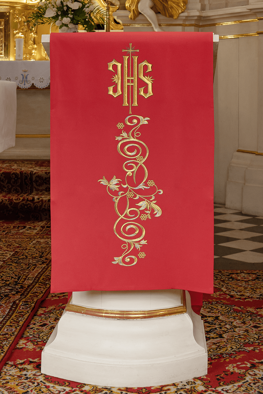Red lectern cover embroidered with IHS motif KMO/018/02/01 CZERWONY 55*250 - HAFTINAUSA.COM