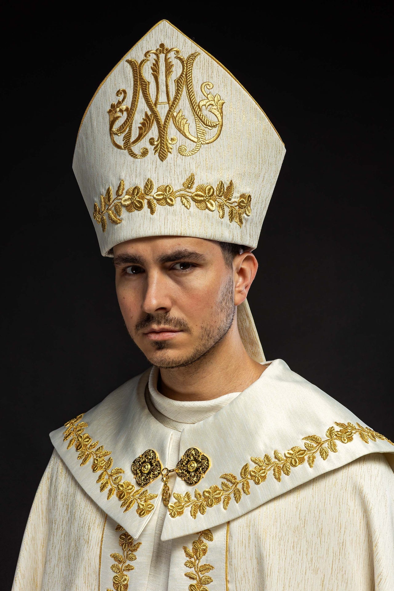 Richly Embroidered Mitre with a Marian Motif KMR/016/05/86-1 - CHASUBLES.COM