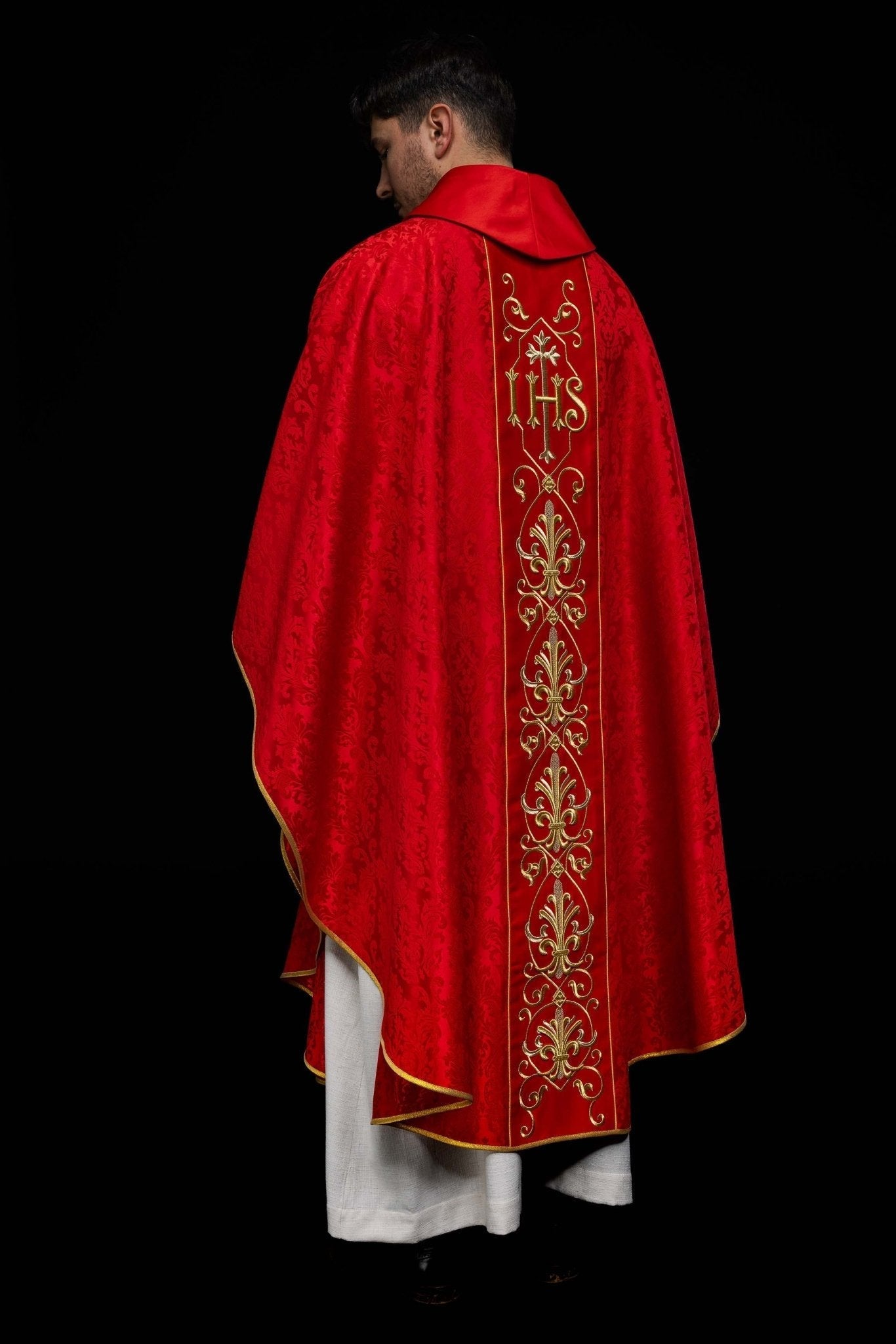 Richly embroidered red IHS chasuble KOR/268/02/67 - HAFTINAUSA.COM