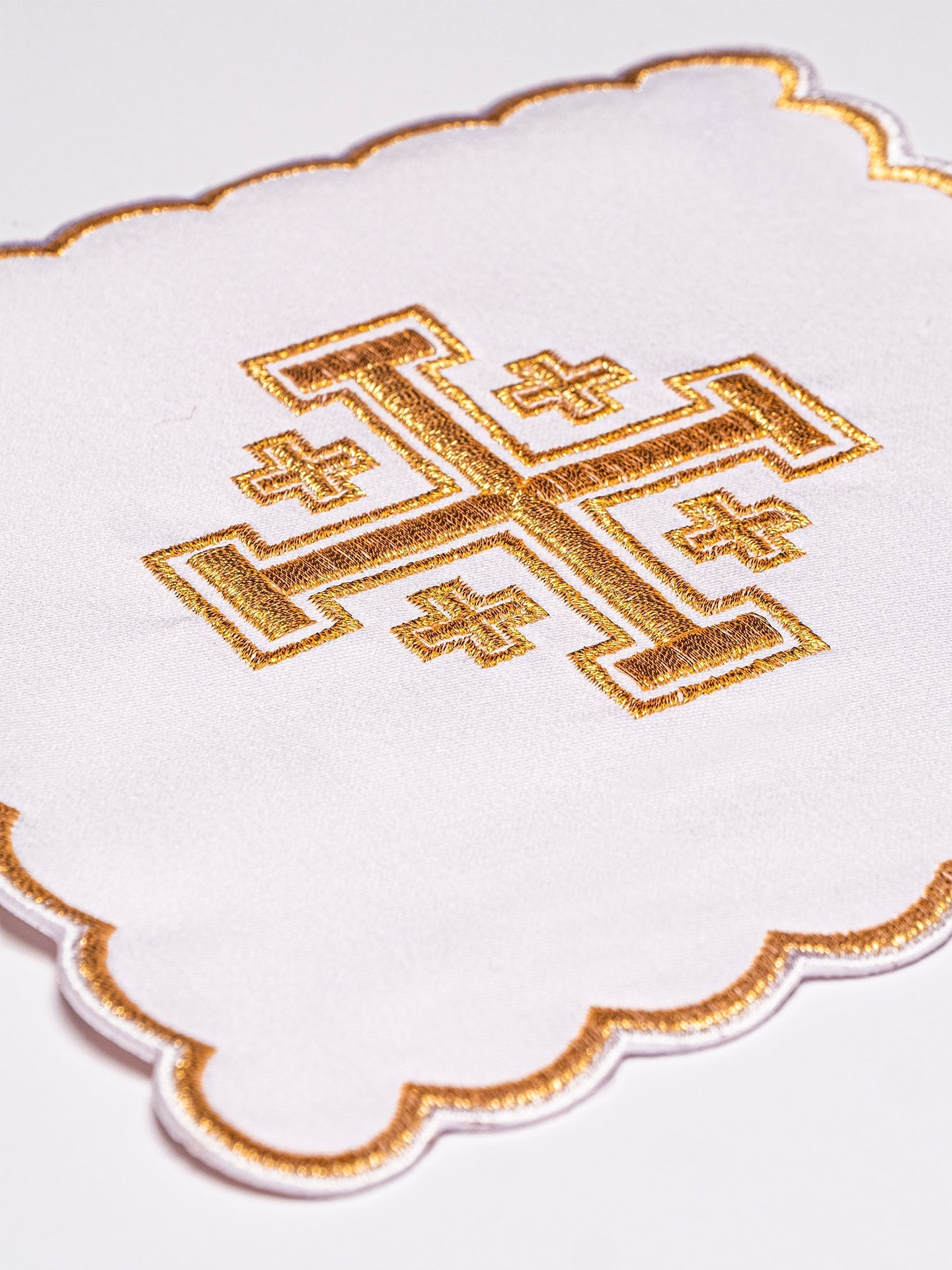 Set of palls with embroidered Jerusalem cross in four liturgical colors KPA4/030 18*18 - CHASUBLES.COM