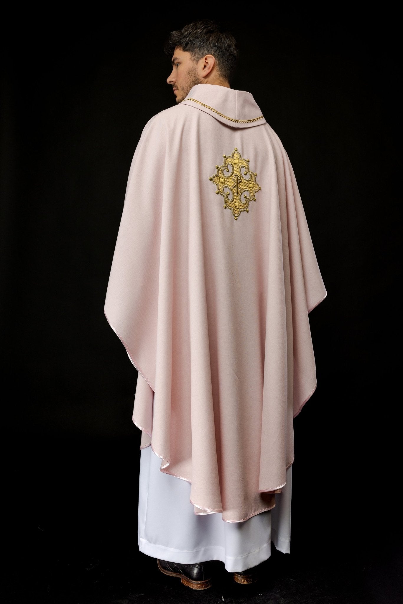 Simple pink chasuble with small PAX motif embroidery S - 7065 - 08 - 70 - HAFTINAUSA.COM