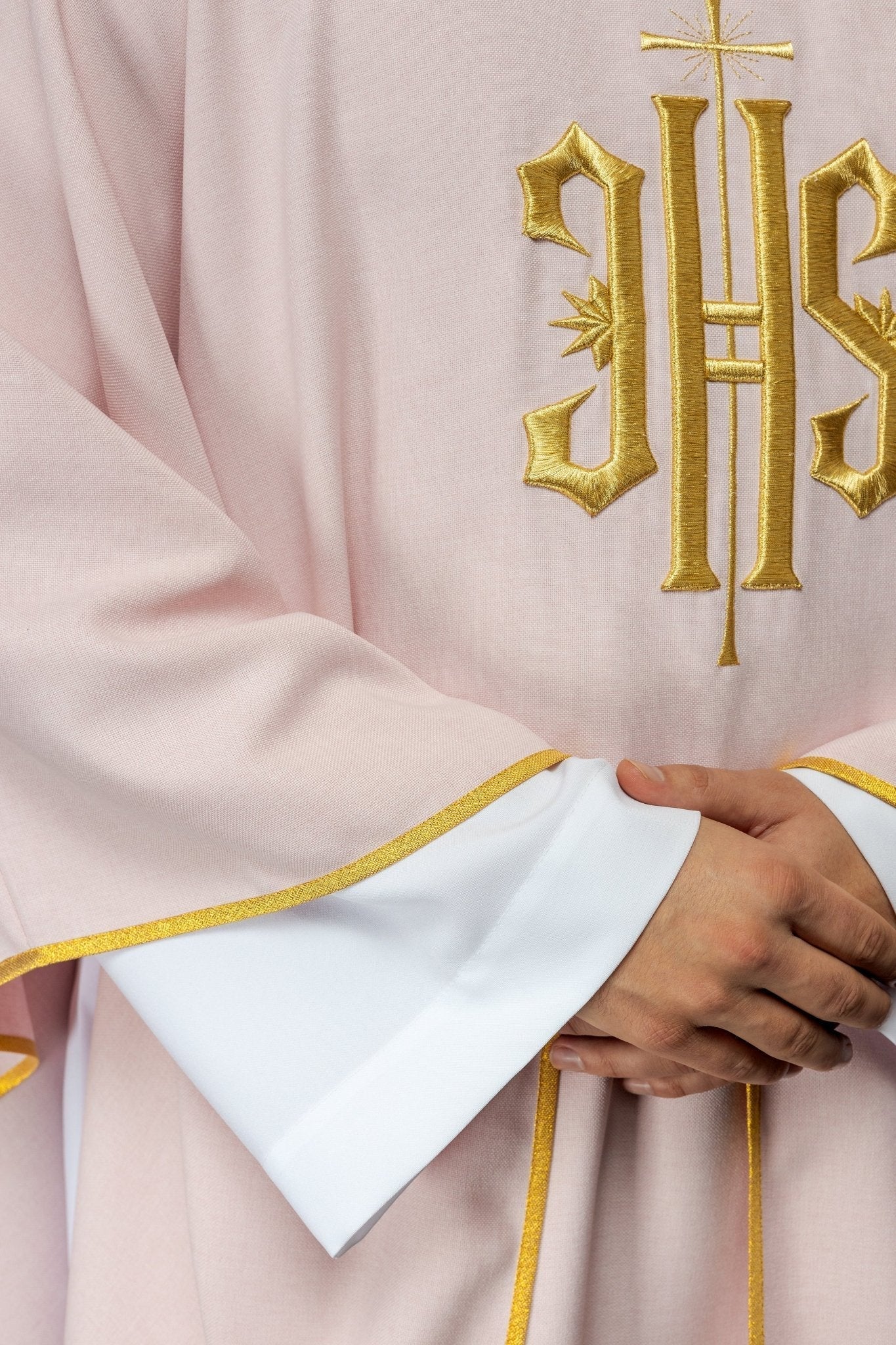 Simple priest chasuble in pink with gold JHS embroidery KOR/010/08/70 RÓŻ - HAFTINAUSA.COM