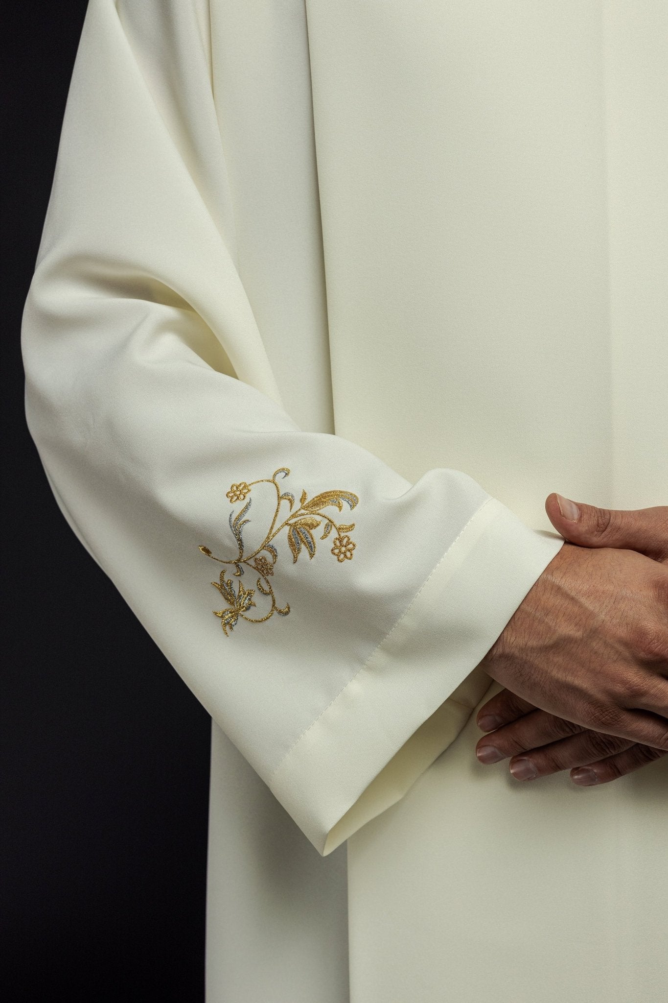 Smooth Priestly Alba with Collar KAB/003/05/12 135cm/164cm - HAFTINAUSA.COM