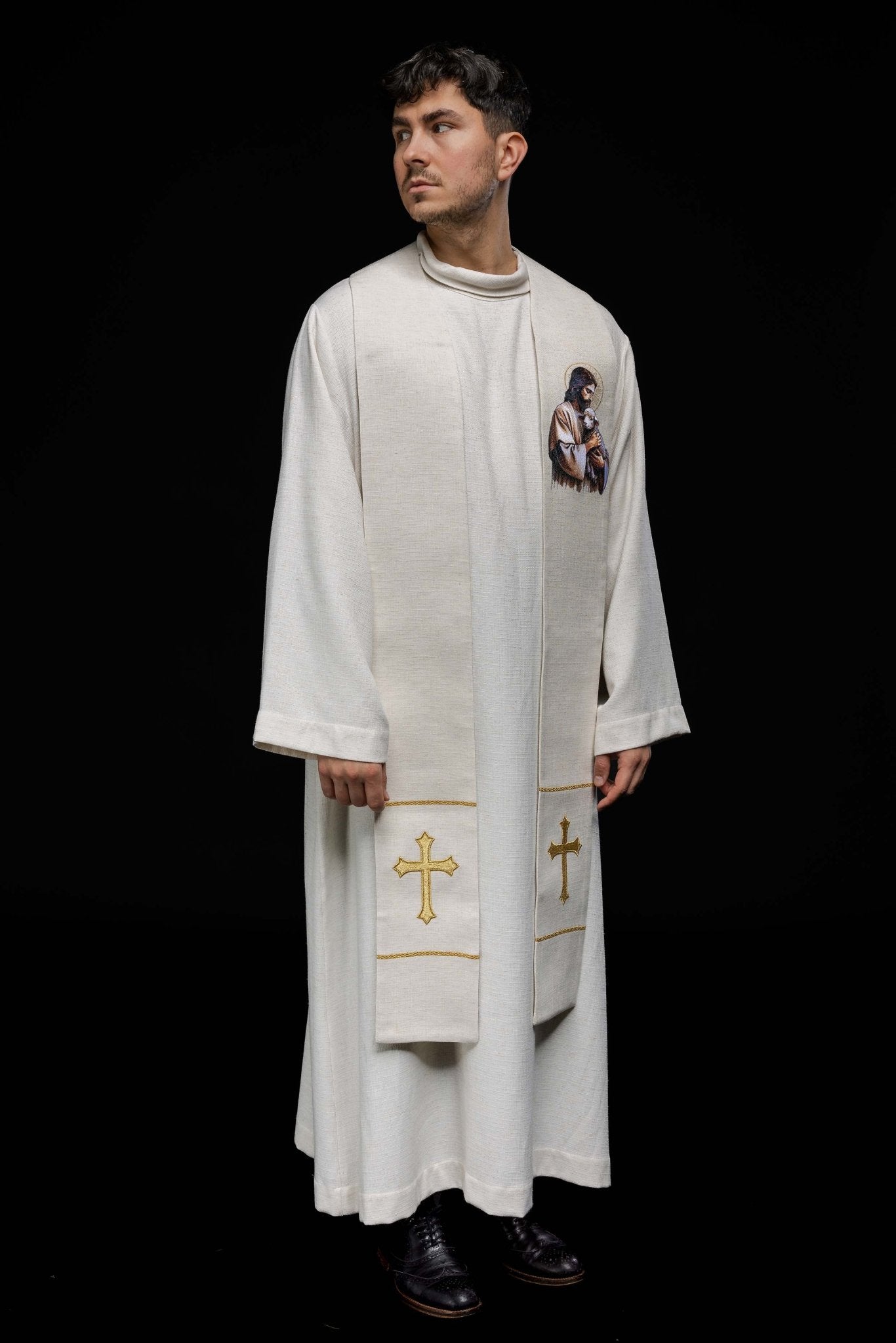 Stole embroidered with the image of Jesus the Good Shepherd with a Lamb KSW2/009/05/49 - HAFTINAUSA.COM