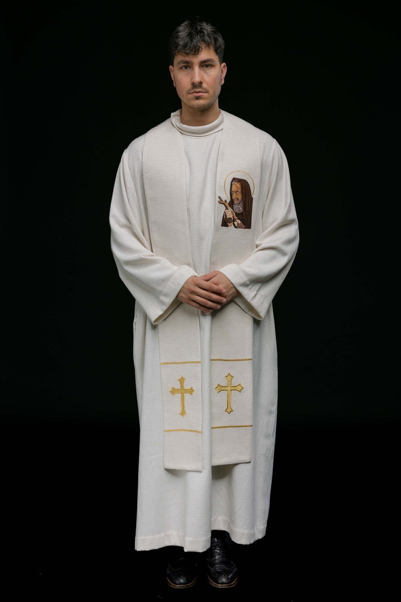 Stole embroidered with the image of Padre Pio KSW2/006/05/49 - HAFTINAUSA.COM