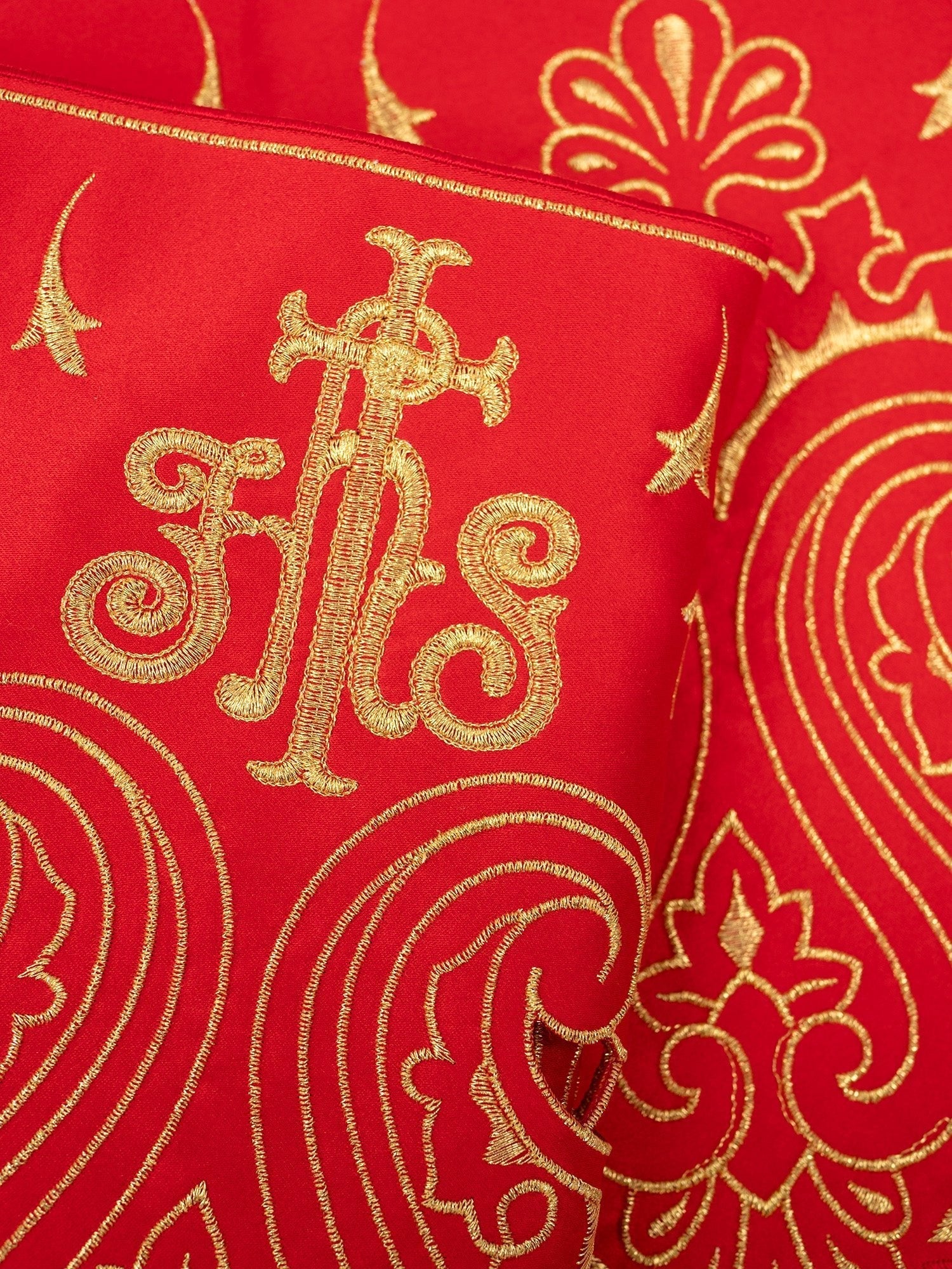 Trimmings with front embroidery IHS Red KOM/031/02 24cm 3,5m - HAFTINAUSA.COM