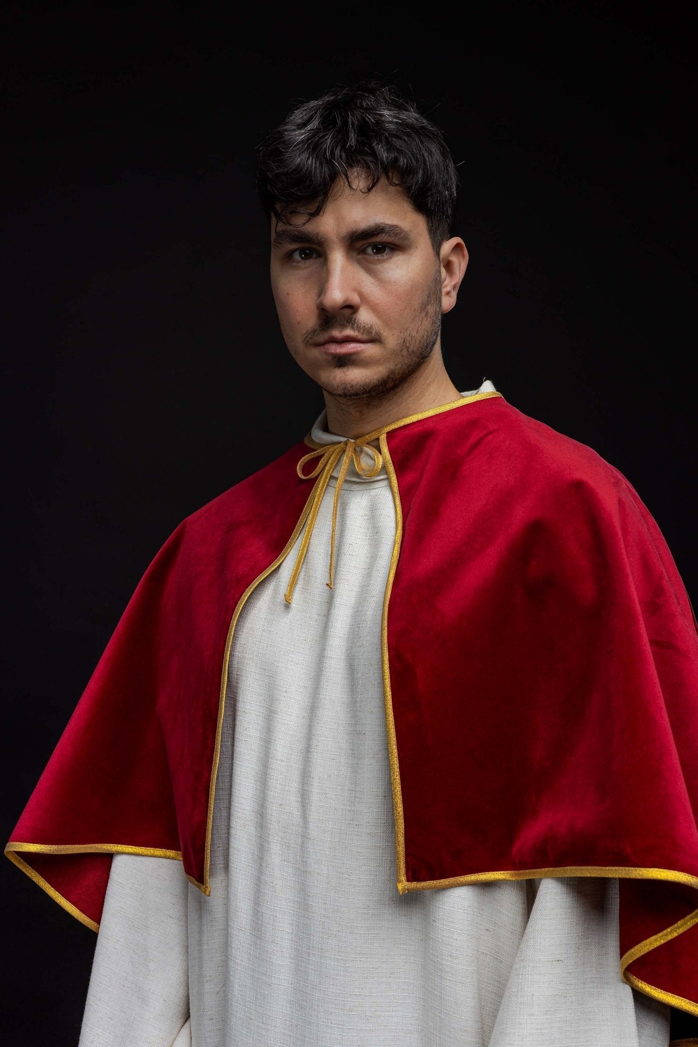 Velvet altar boy cape with ties red KKP/042/02/76 - HAFTINAUSA.COM