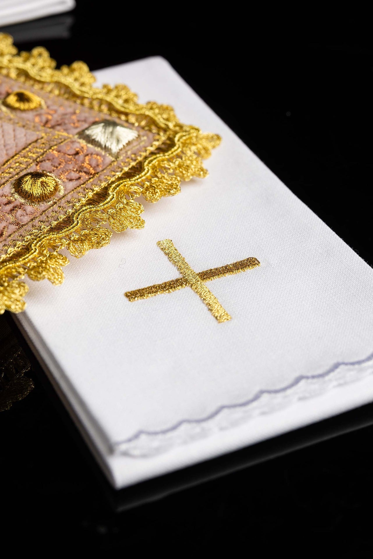 Velvet Altar Linens in pink with embroidered IHS symbol S-5567-C5 - CHASUBLES.COM
