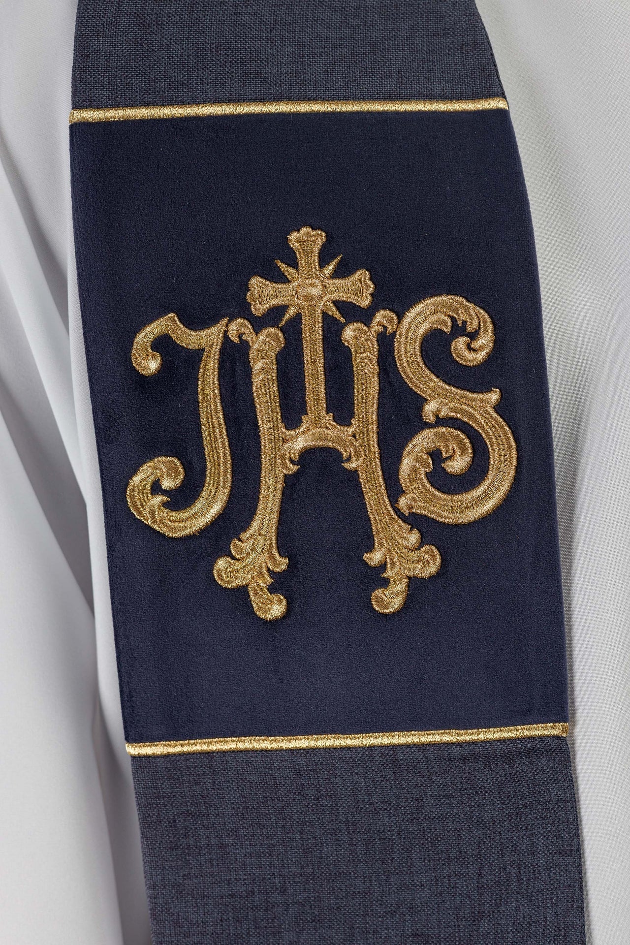 Velvet Embroidered Stole with IHS Motif in Purple S-2055-03-70 - CHASUBLES.COM