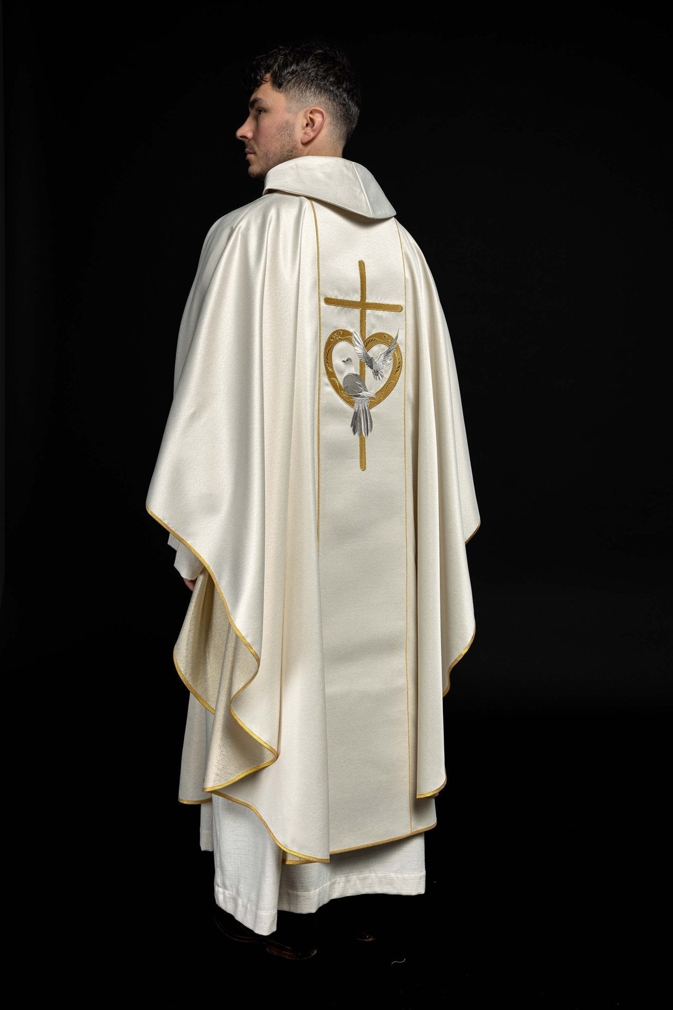 Wedding Chasuble in ecru KOR/219/10/54 ZŁOTY - HAFTINAUSA.COM