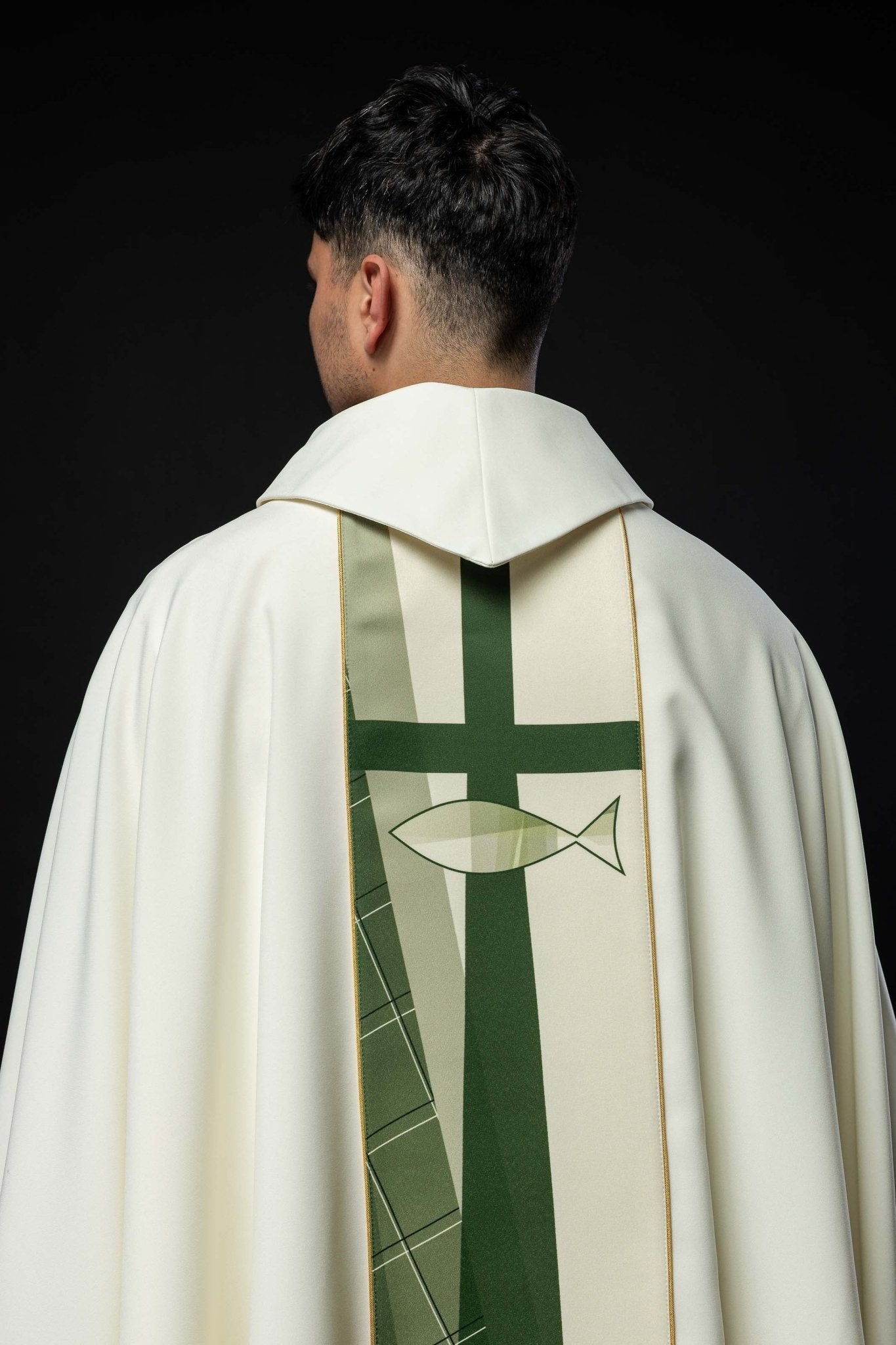 White chasuble embroidered with cross and fish patter HA7010 - 05 ECRU - HAFTINAUSA.COM
