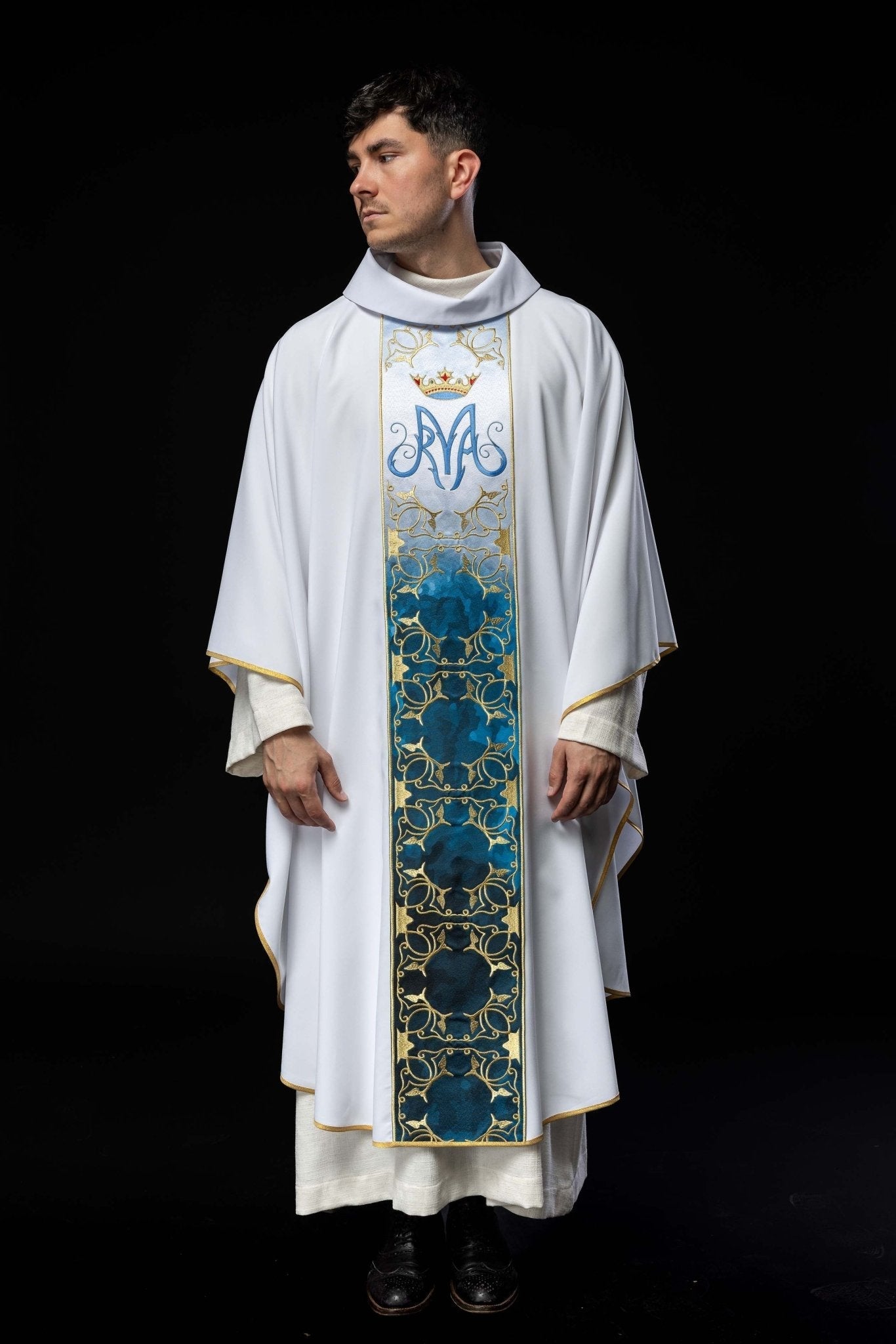 White Marian liturgical chasuble with an embroidered and sublimated belt HA7015 - 04 BIAŁY - HAFTINAUSA.COM