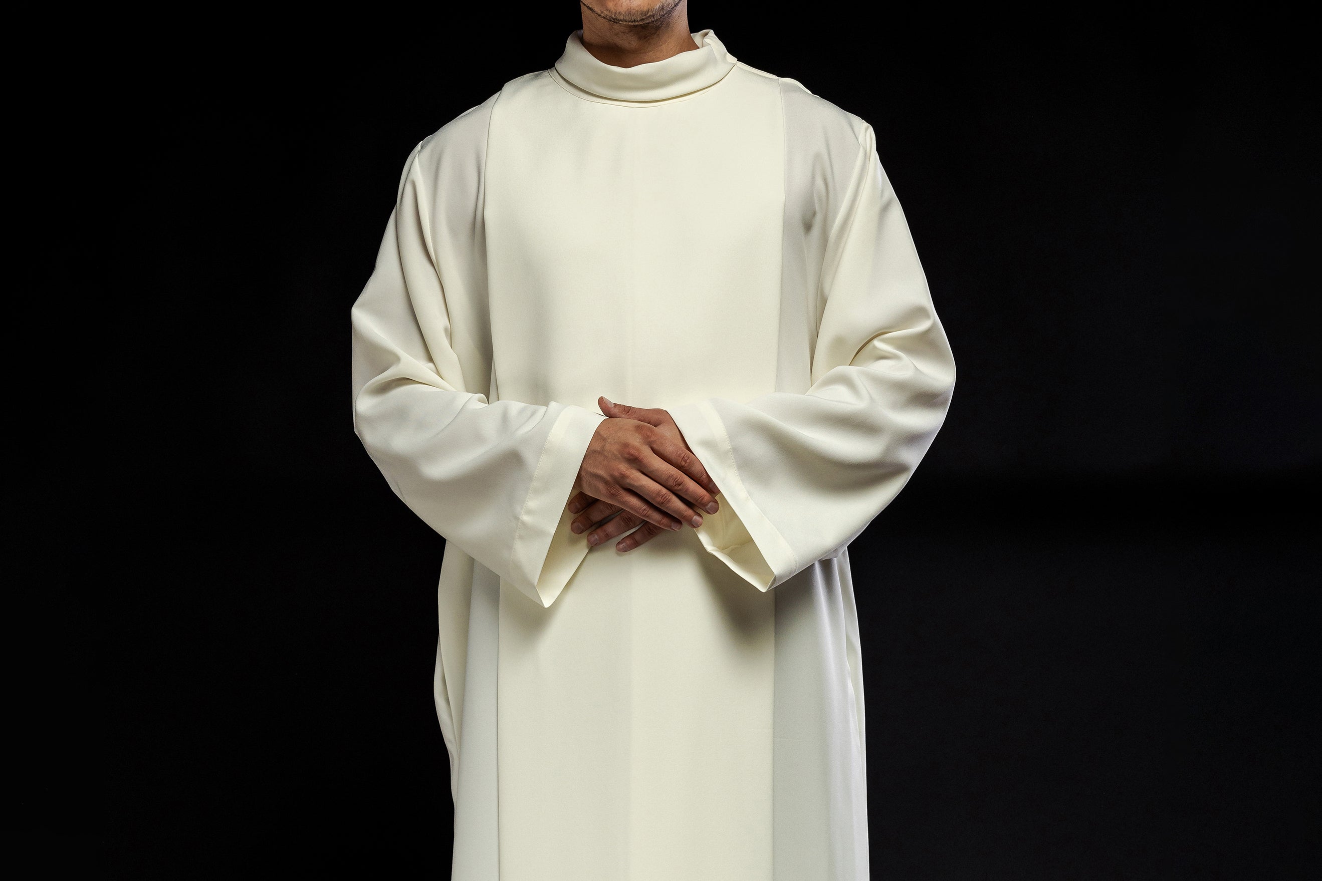 Working with Altar Servers: How to Motivate and Train Them?