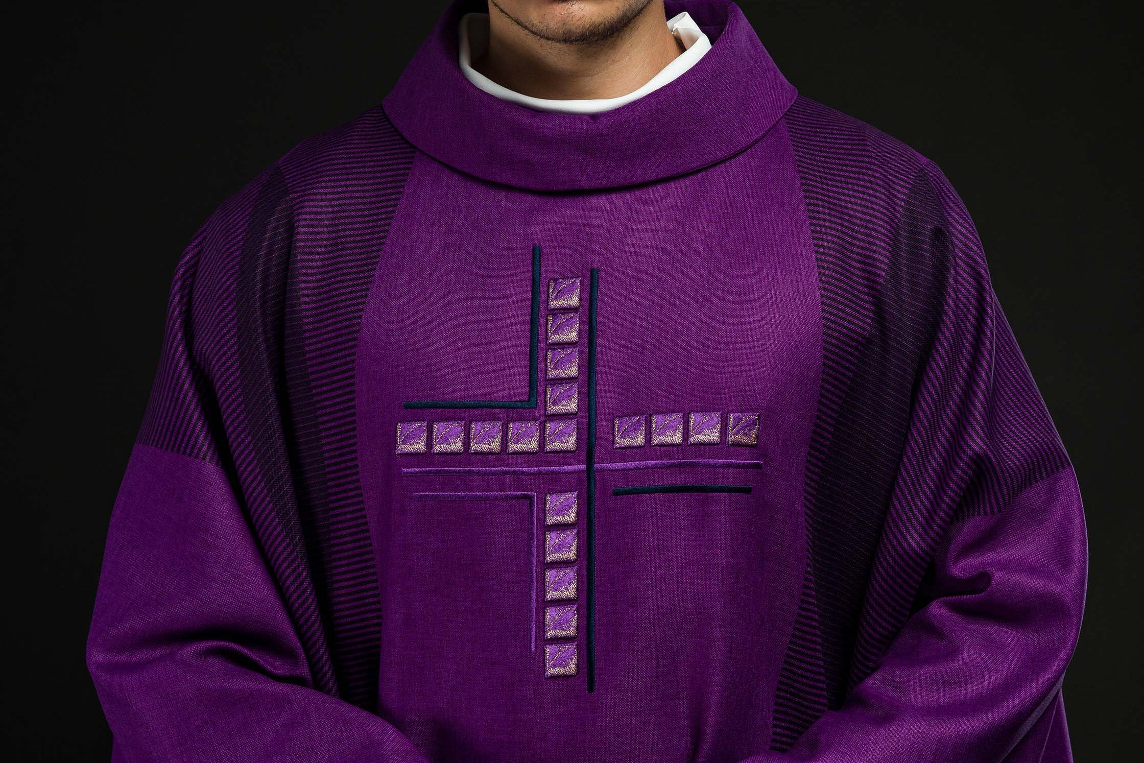 Novena: What Is It and How to Conduct One in Your Parish? - CHASUBLES.COM