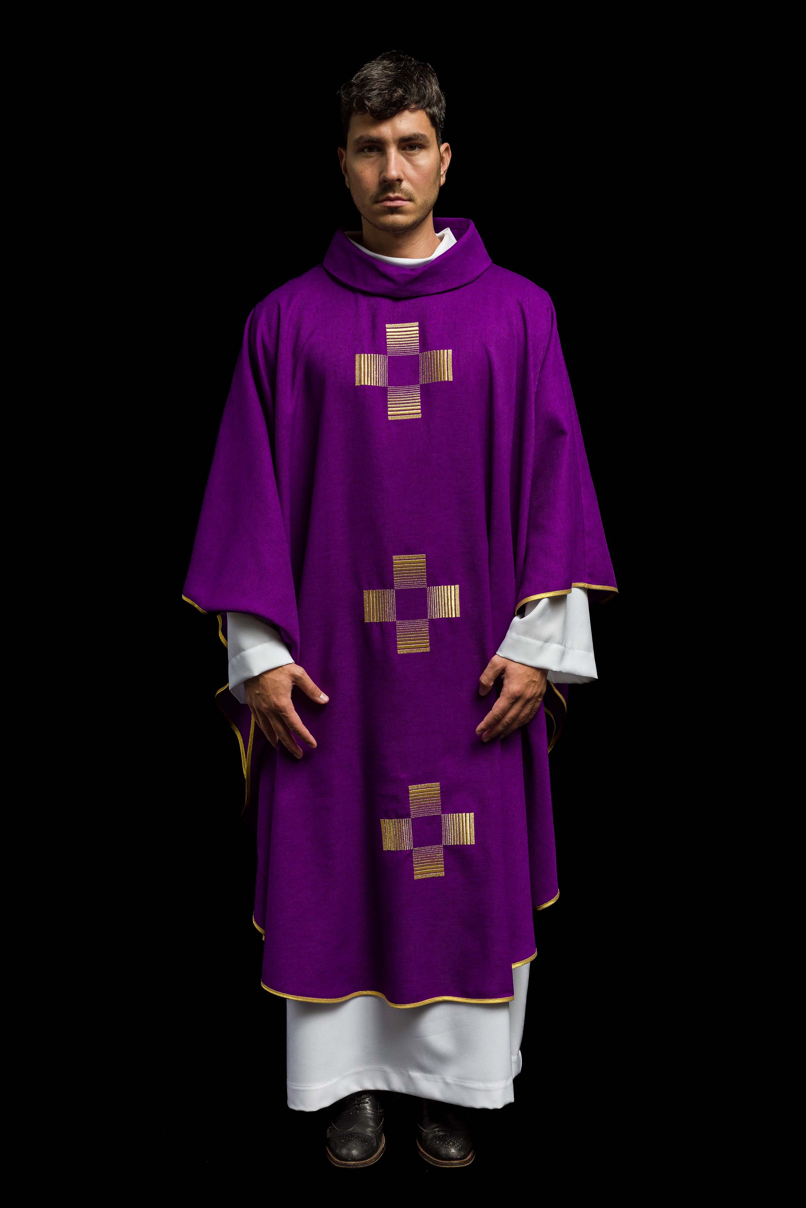 Chasuble with embroidered Crosses in purple