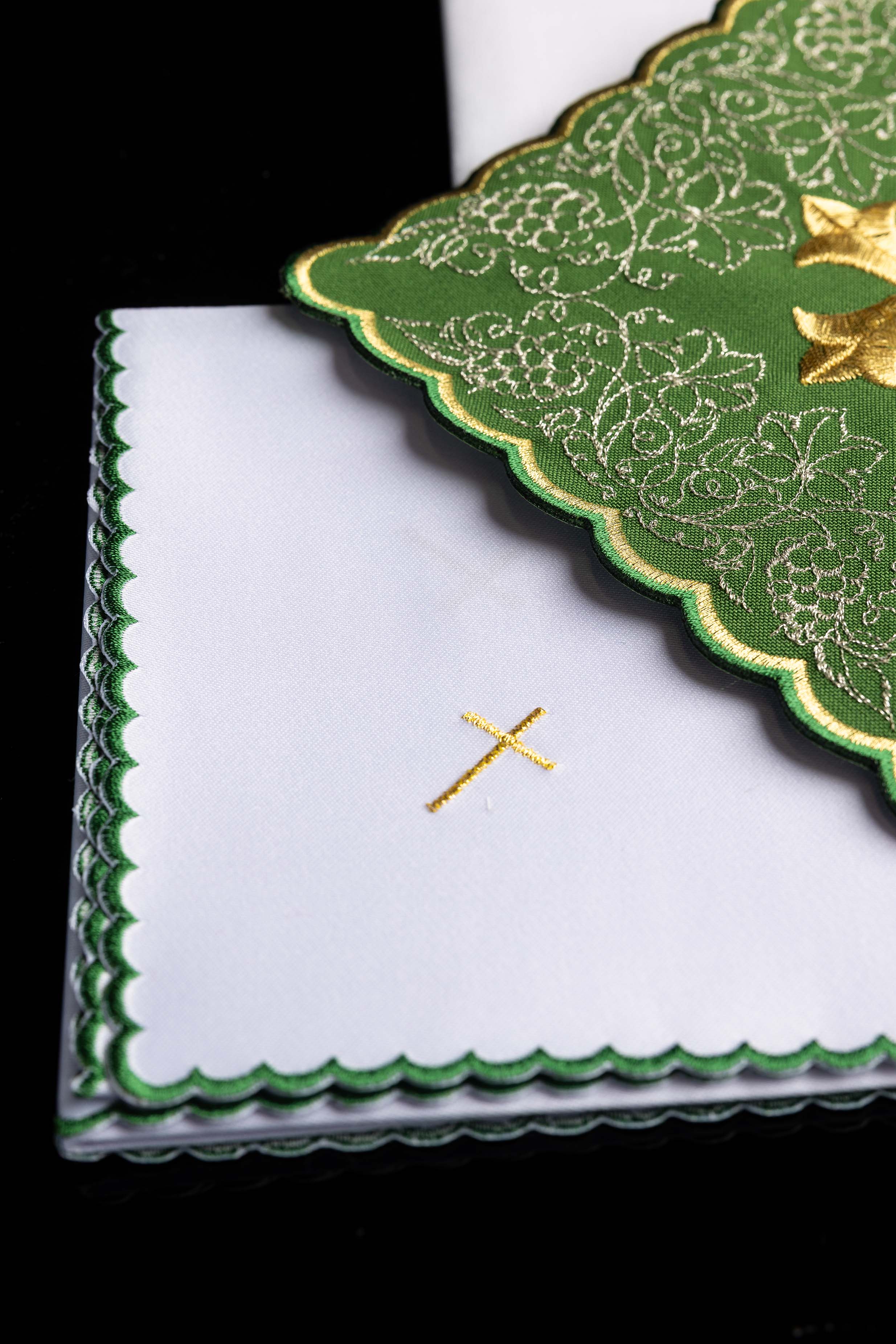 Green embroidered chalice linens set with cross motif