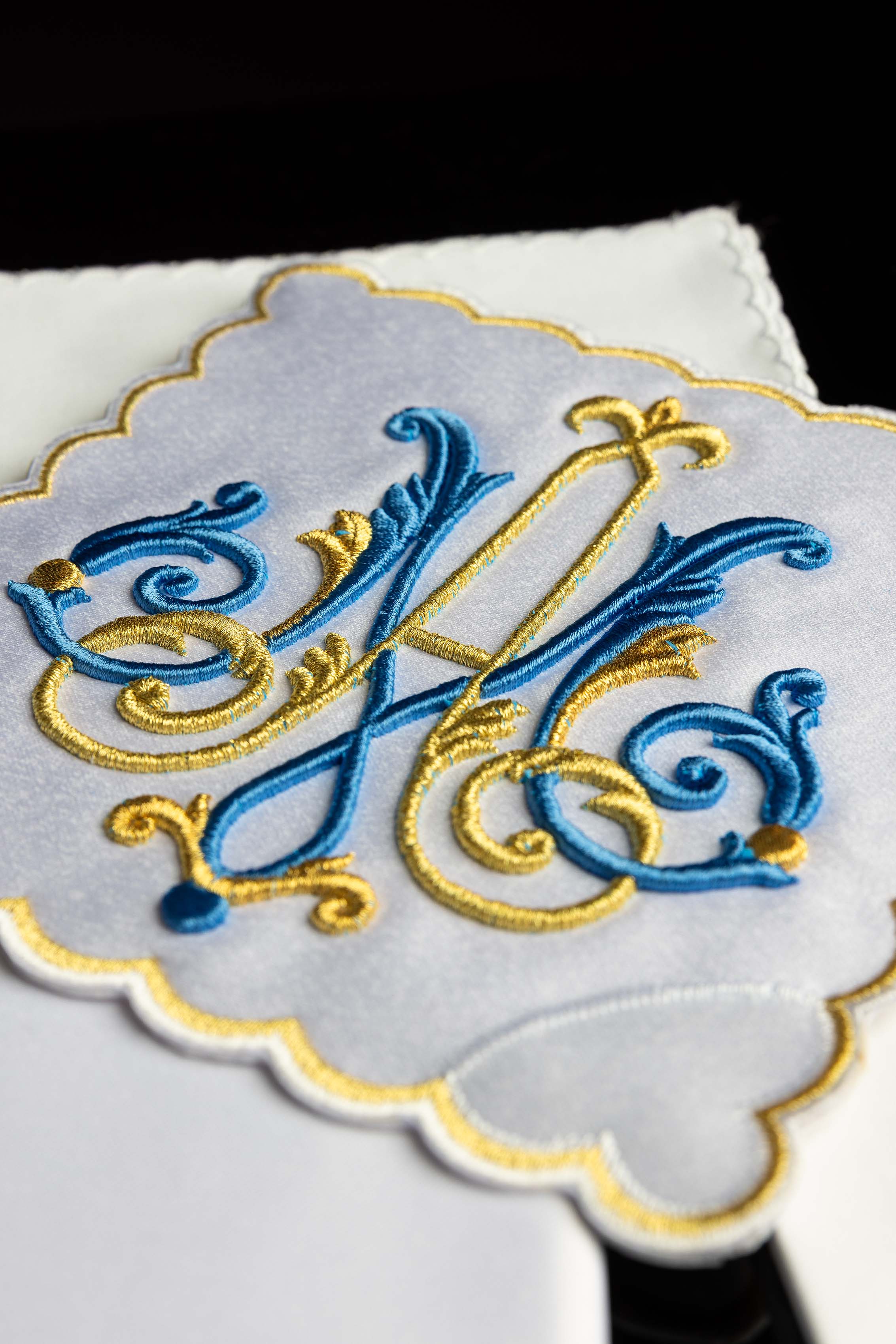 Liturgical chalice linens set with embroidered Marian motif