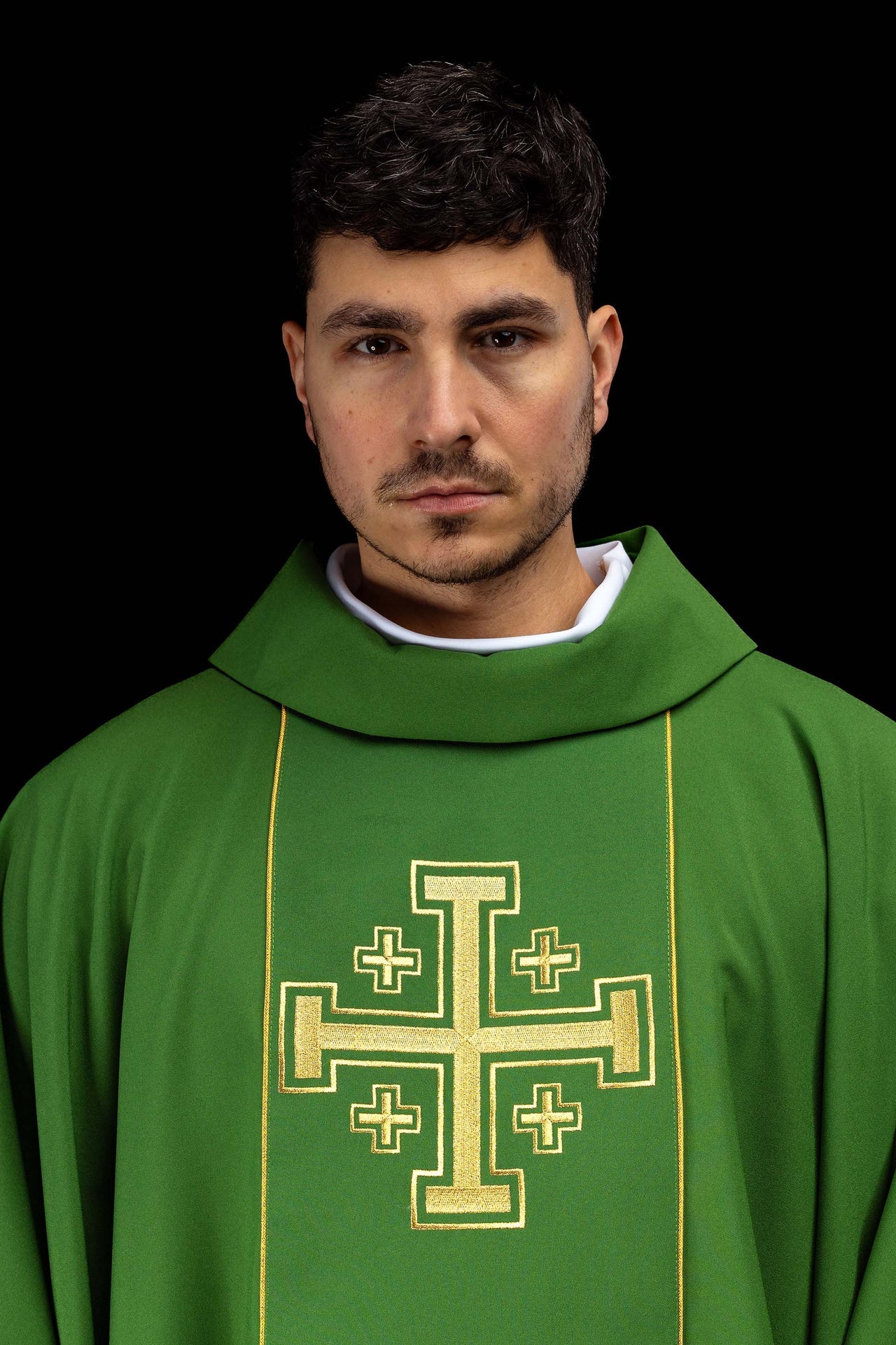 Green embroidered chasuble with band and Jerusalem crosses - CHASUBLES.COM