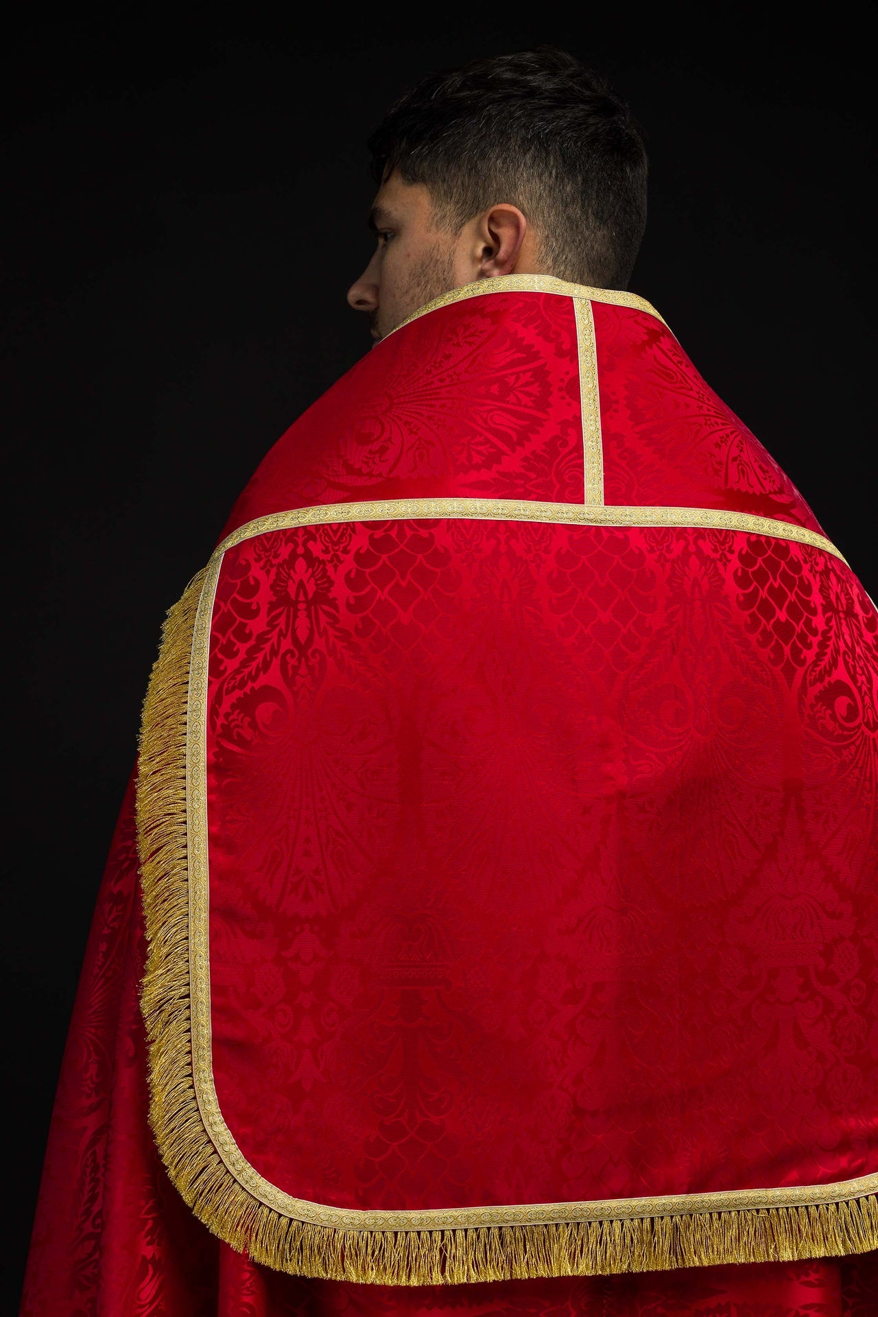 Plain Red Roman Cope Made of Jacquard Fabric - CHASUBLES.COM
