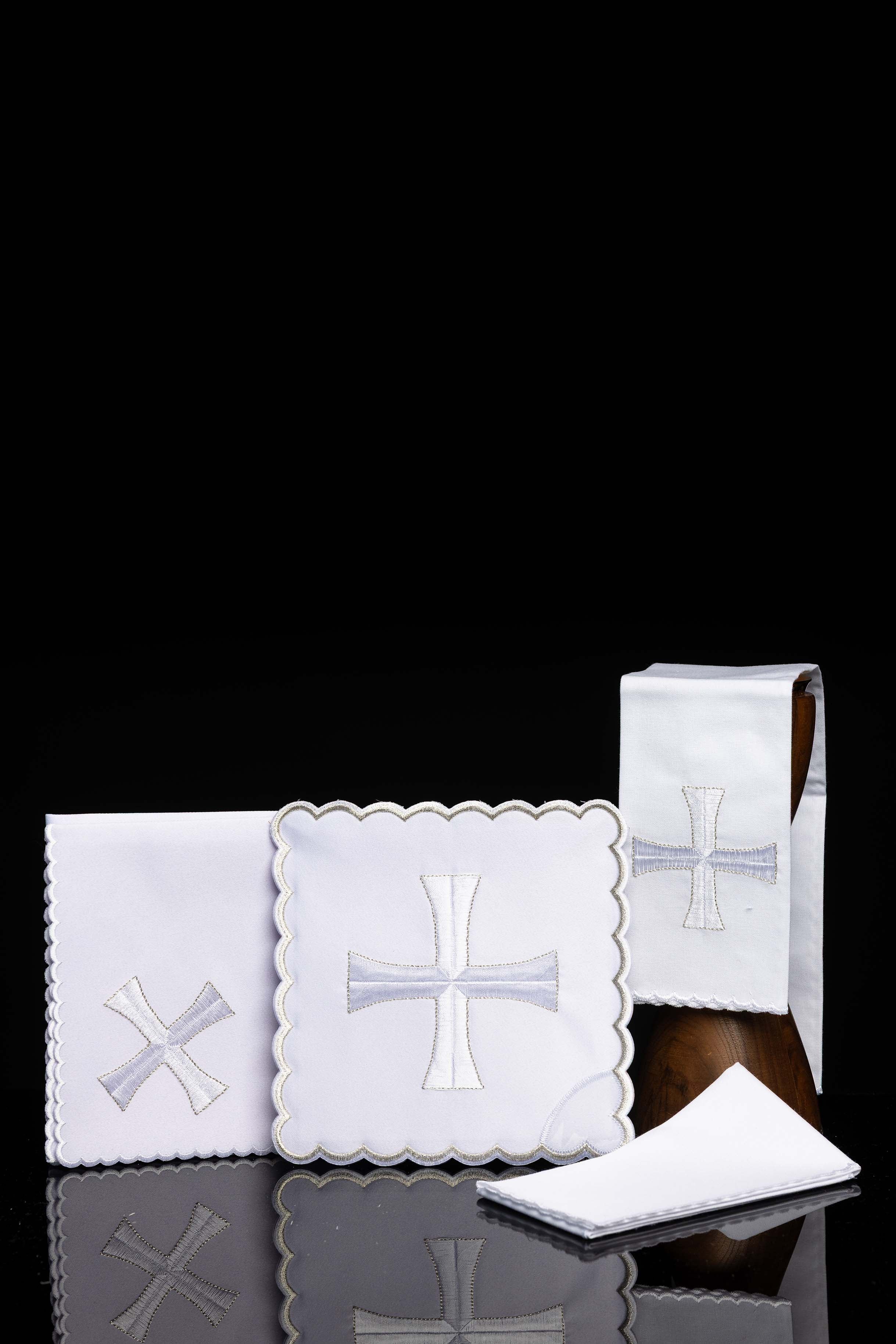 Chalice Linens with simple white embroidered Motif