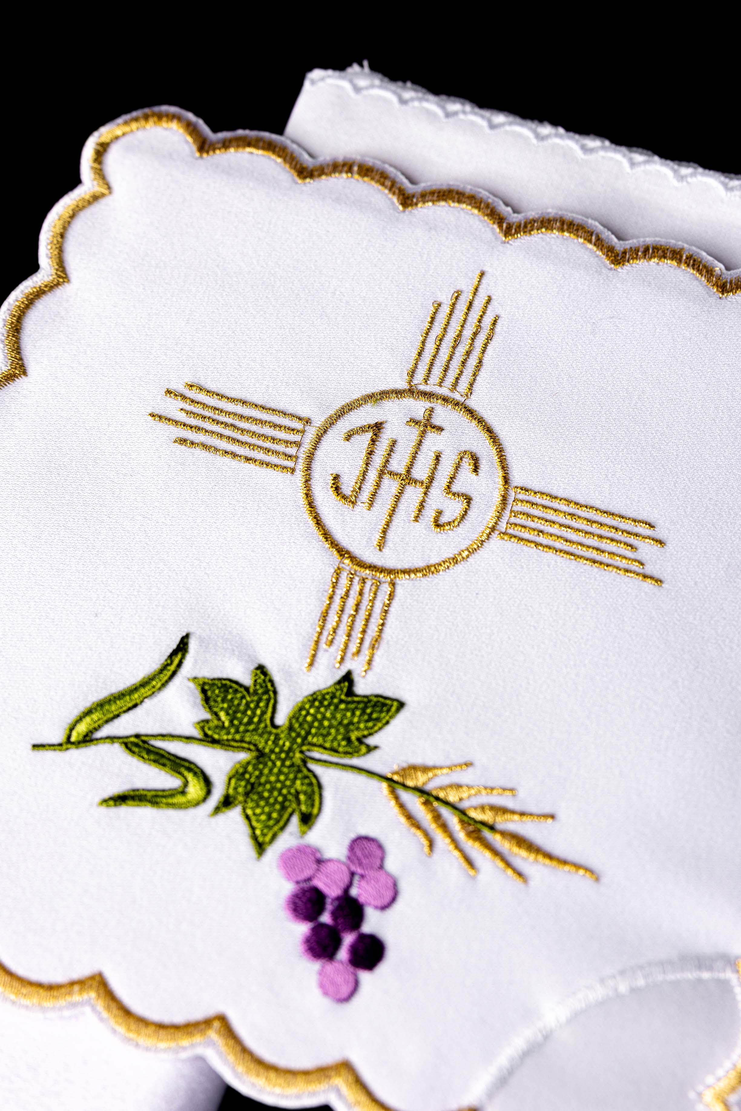 Chalice Linens with Cross Motif