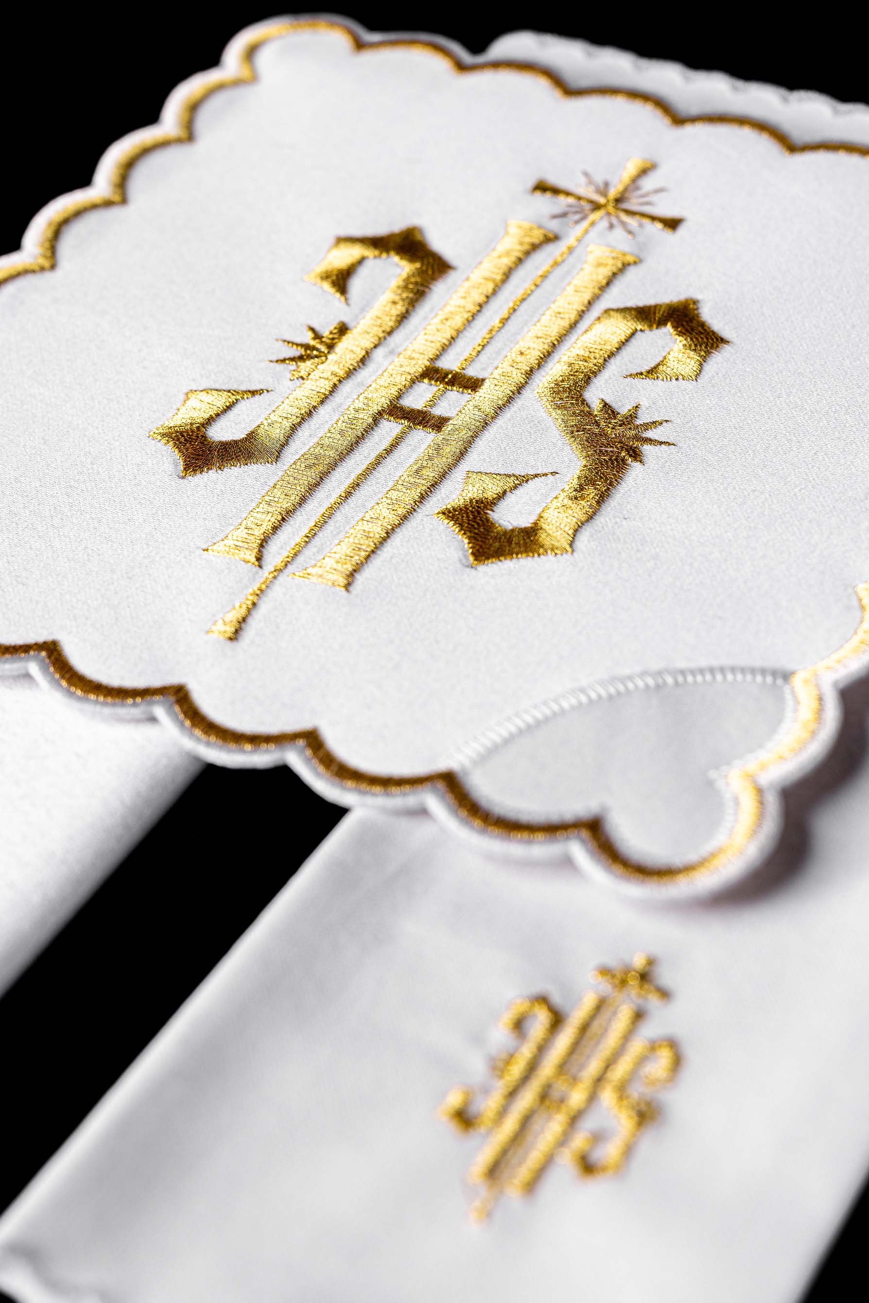 Chalice Linens with Golden Trim and IHS Embroidery