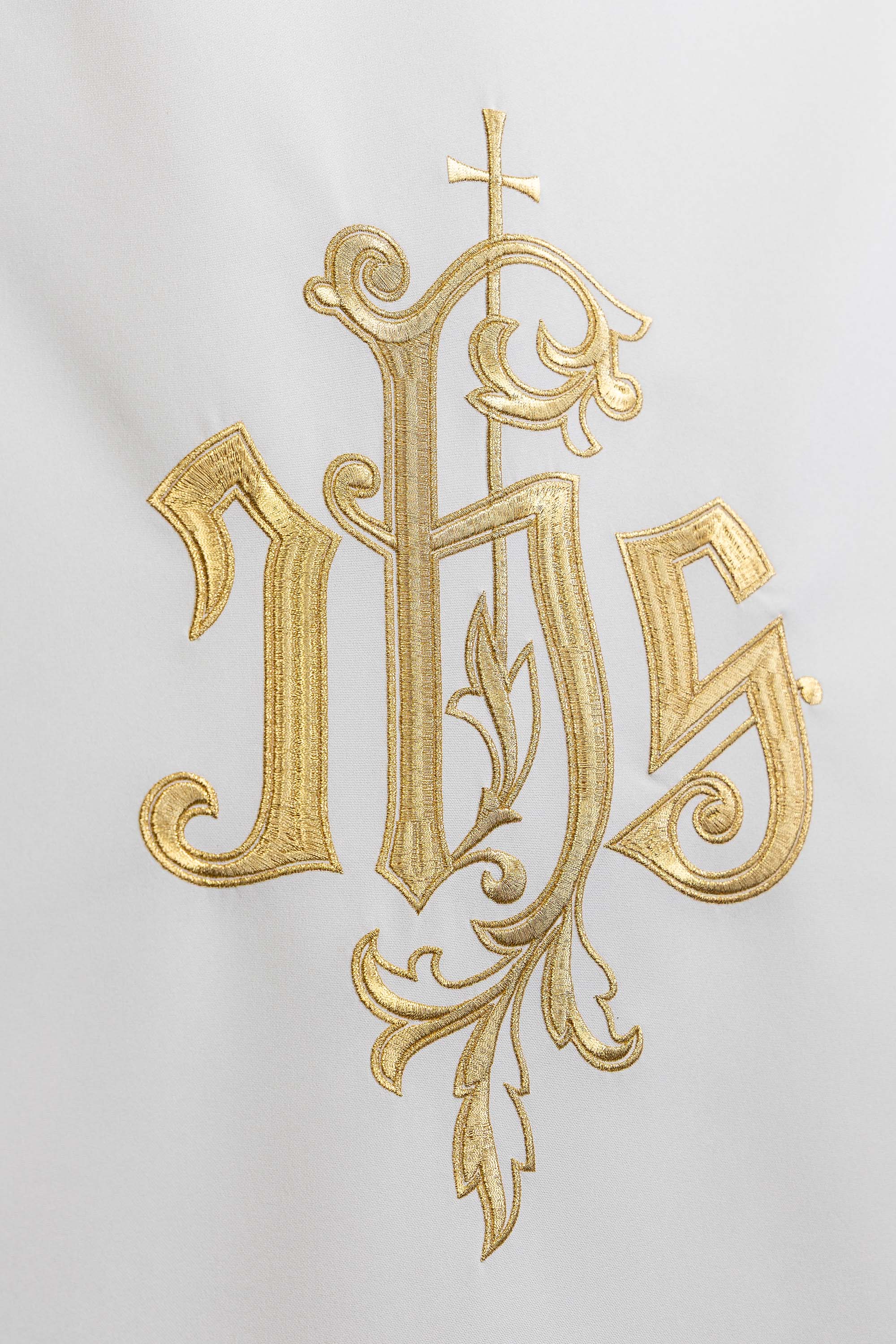 Ecru lectern cover embroidered with IHS symbol