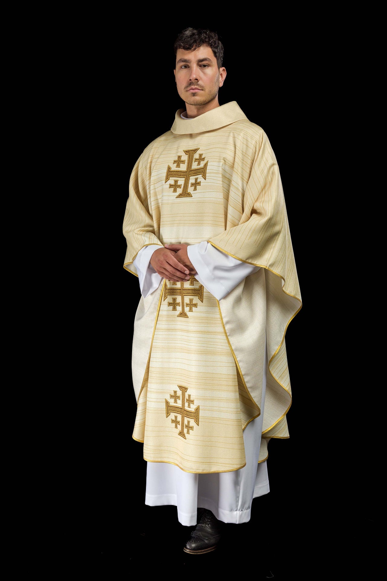 Ornat drukowany z Krzyżem Jerozolimskim ecru - CHASUBLES.COM