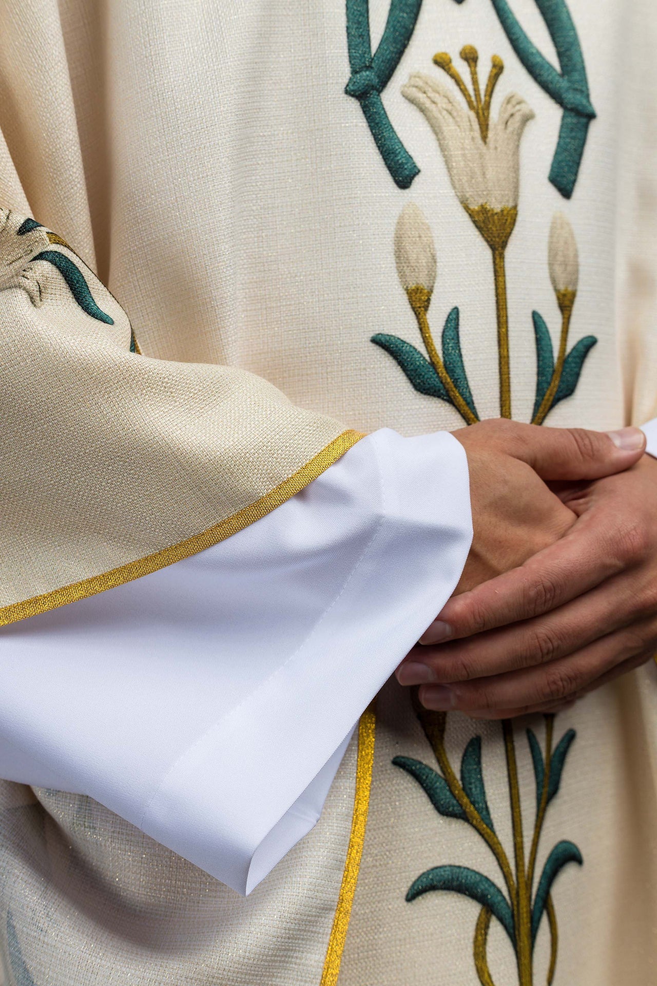 Printed Marian Chasuble with Lily Pattern and Monogram Ecru