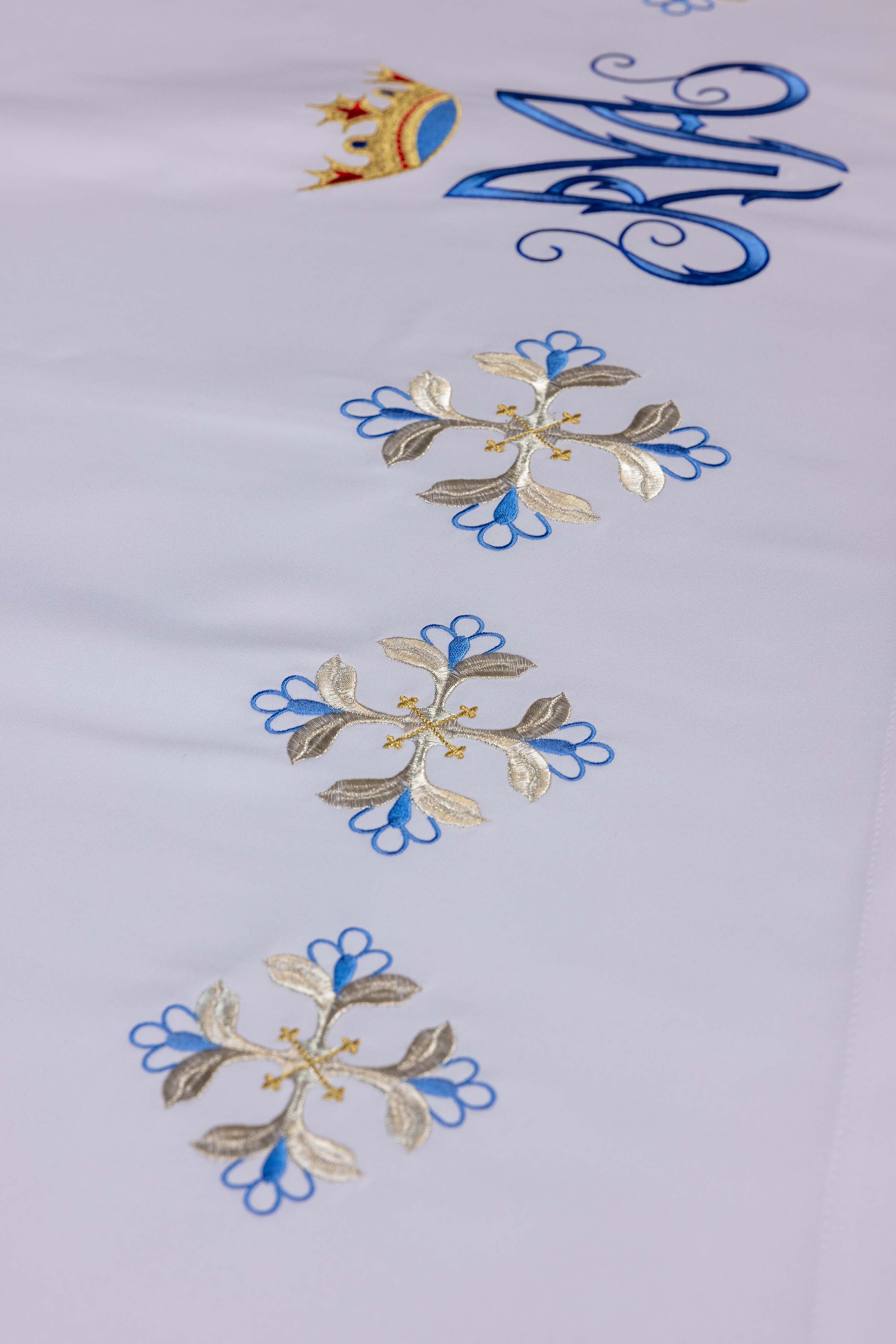 Altar tablecloth with blue Marian embroidery