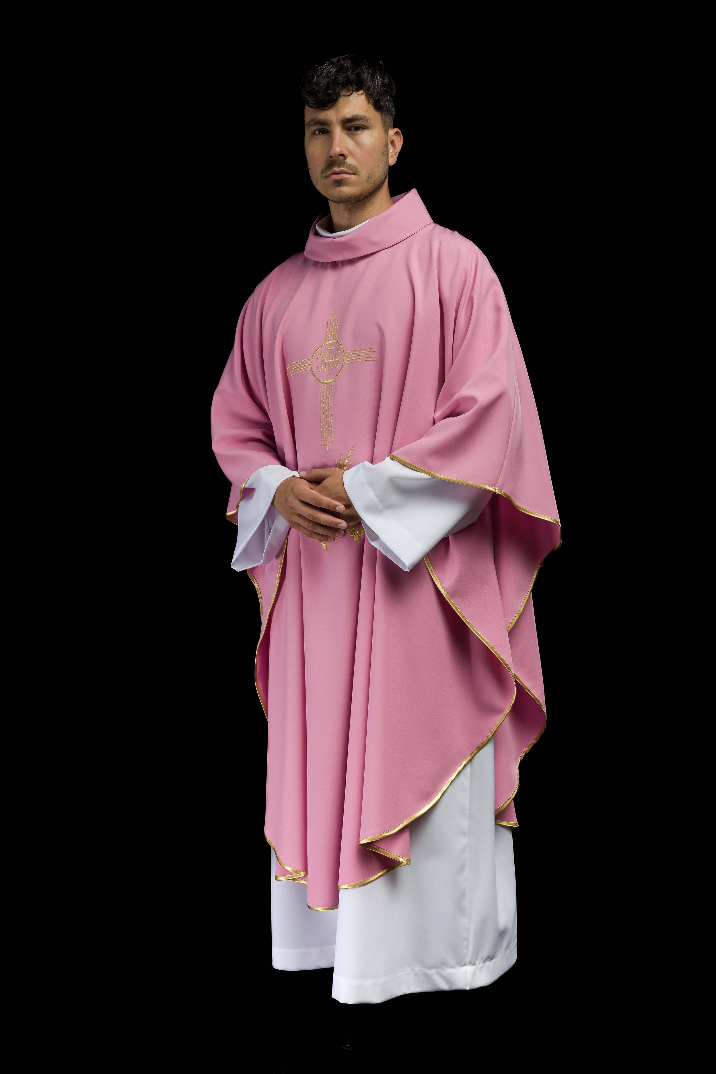 Chasuble embroidered with IHS pattern in pink
