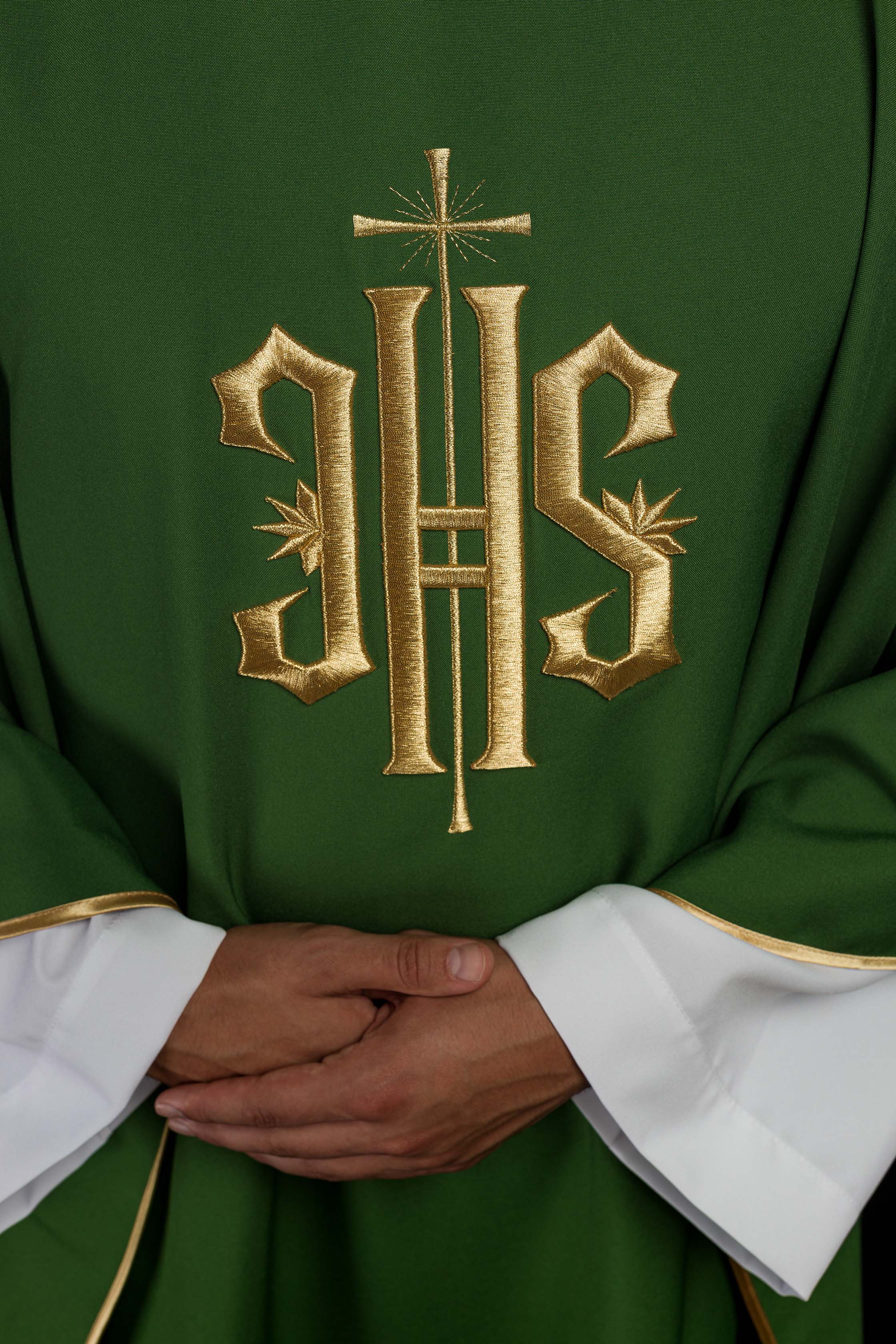Green chasuble embroidered with IHS motif - CHASUBLES.COM