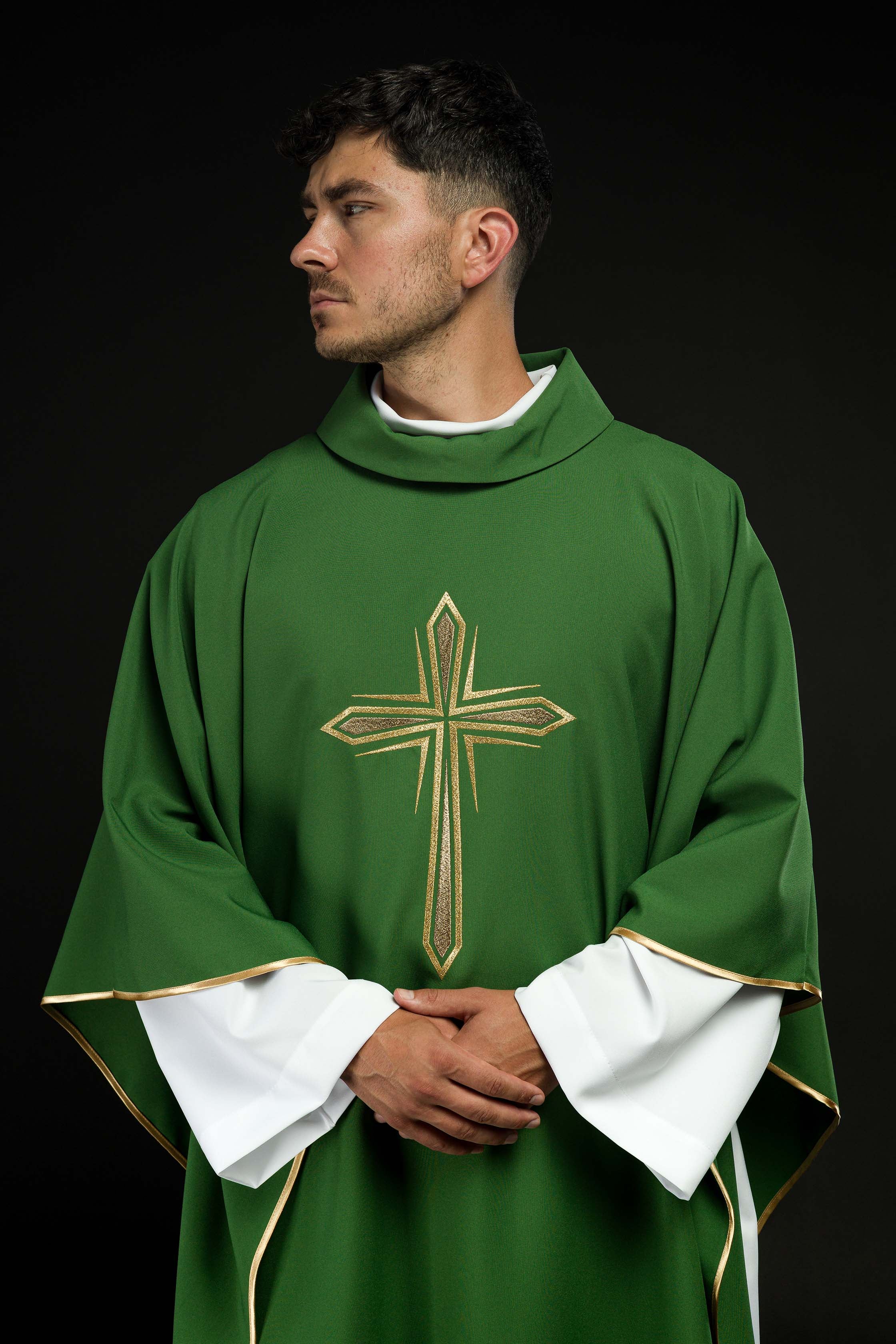 Green chasuble with cross embroidery - CHASUBLES.COM