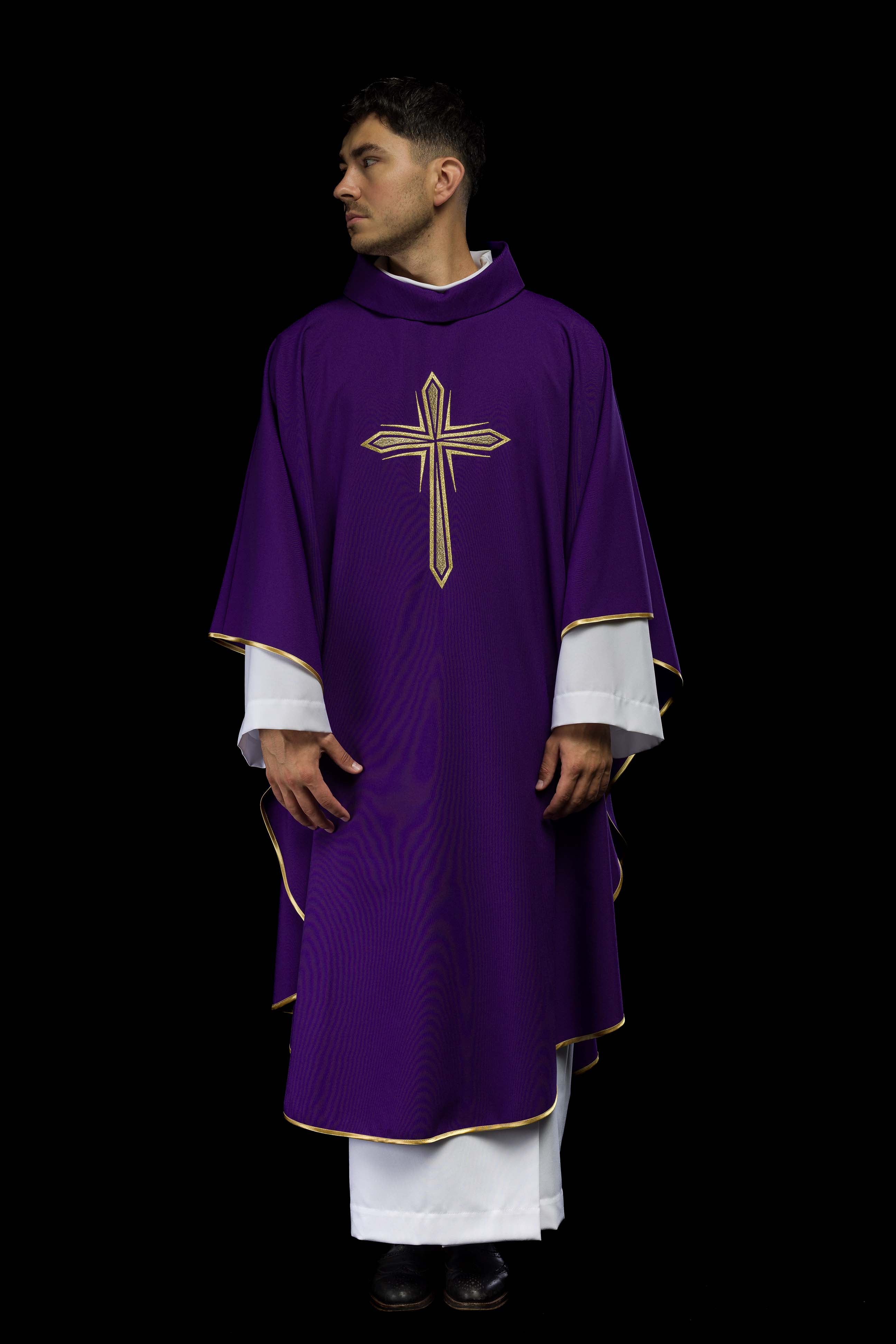 Purple chasuble with cross embroidery - CHASUBLES.COM
