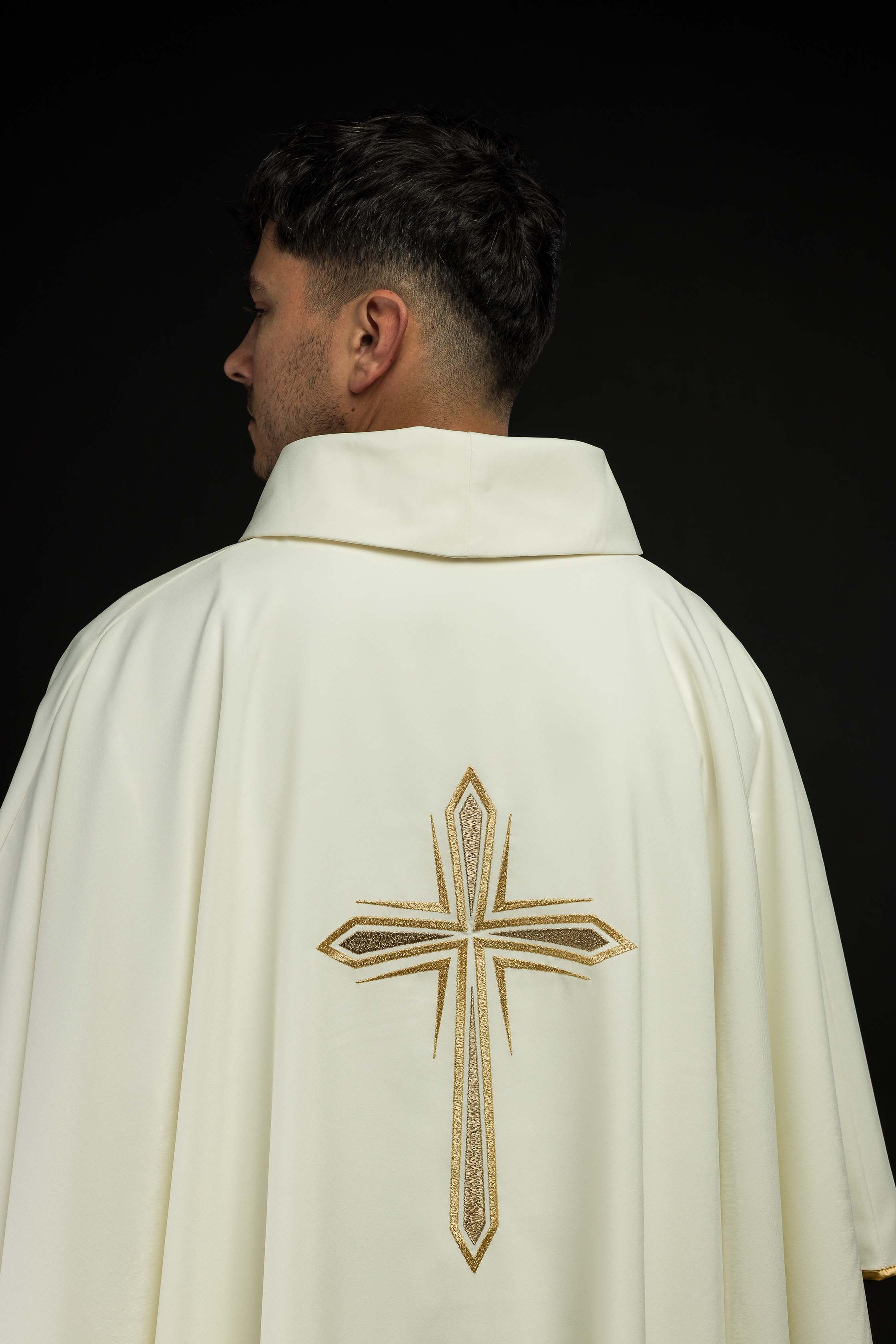 Chasuble embroidered with cross motif in ecru