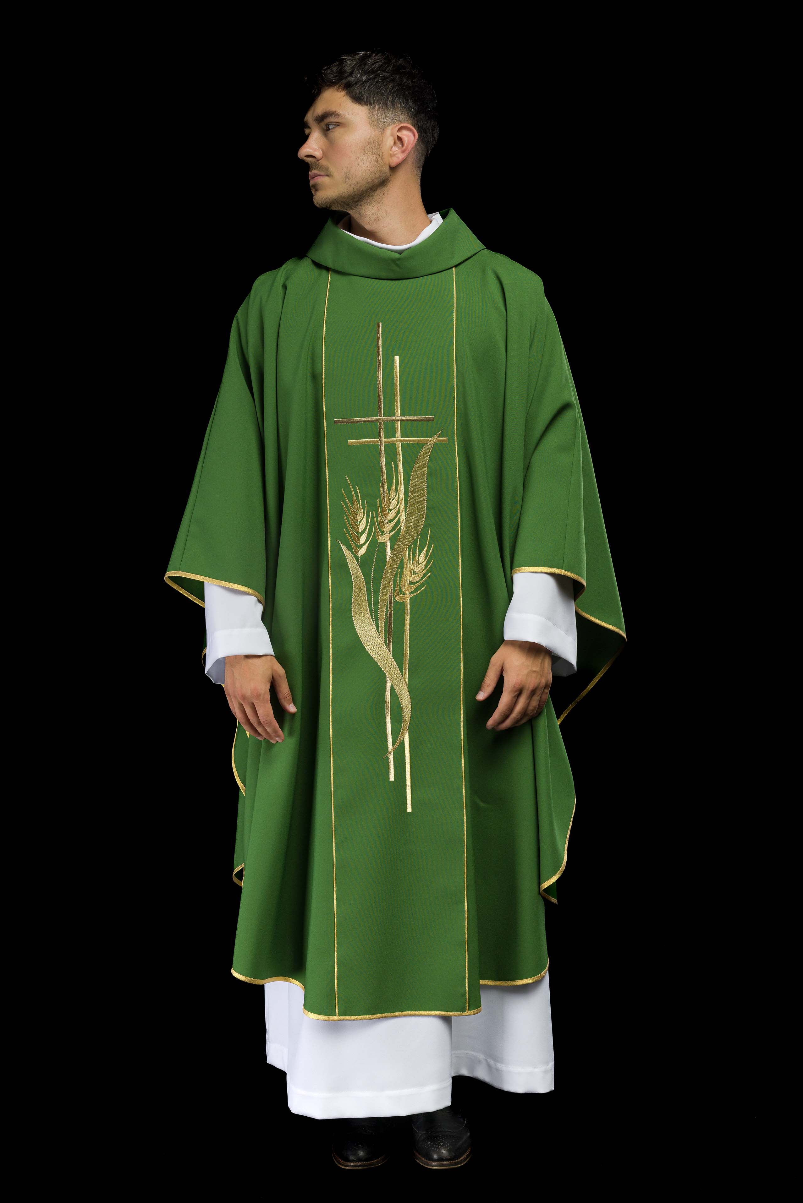 Green chasuble embroidered with motifs of cross and wheat - CHASUBLES.COM