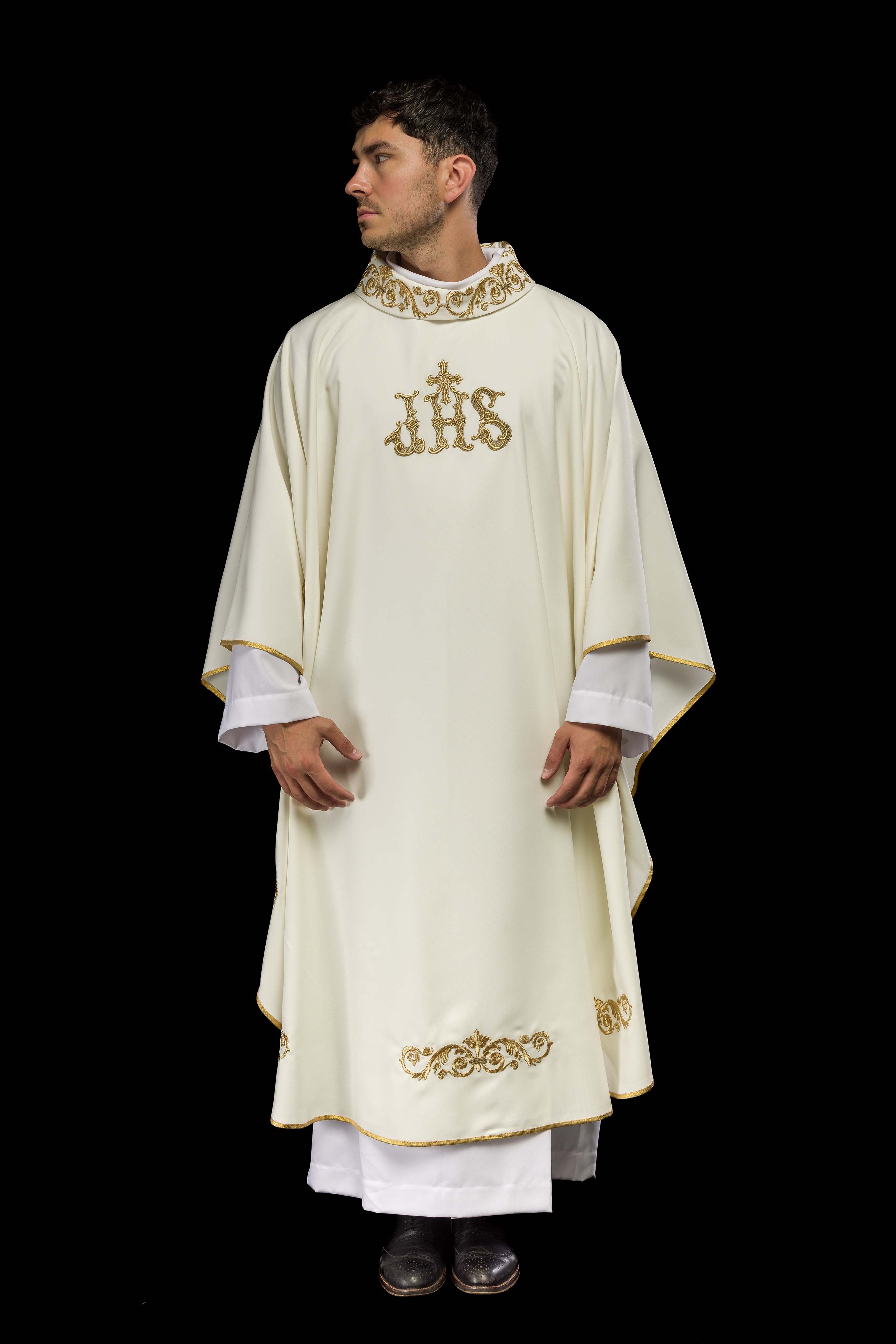 Ecru chasuble with IHS motif - CHASUBLES.COM