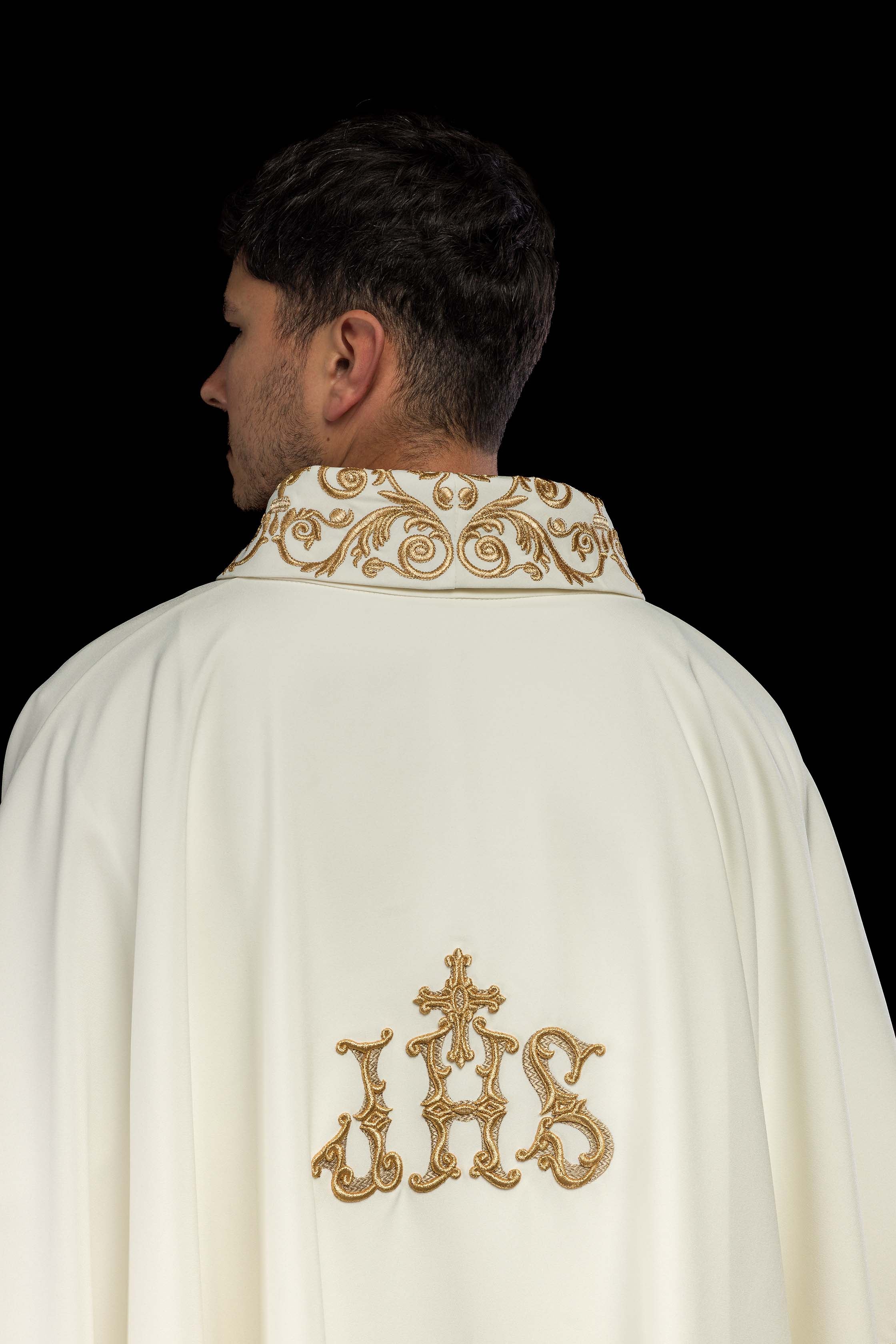 Ecru chasuble with IHS motif - CHASUBLES.COM