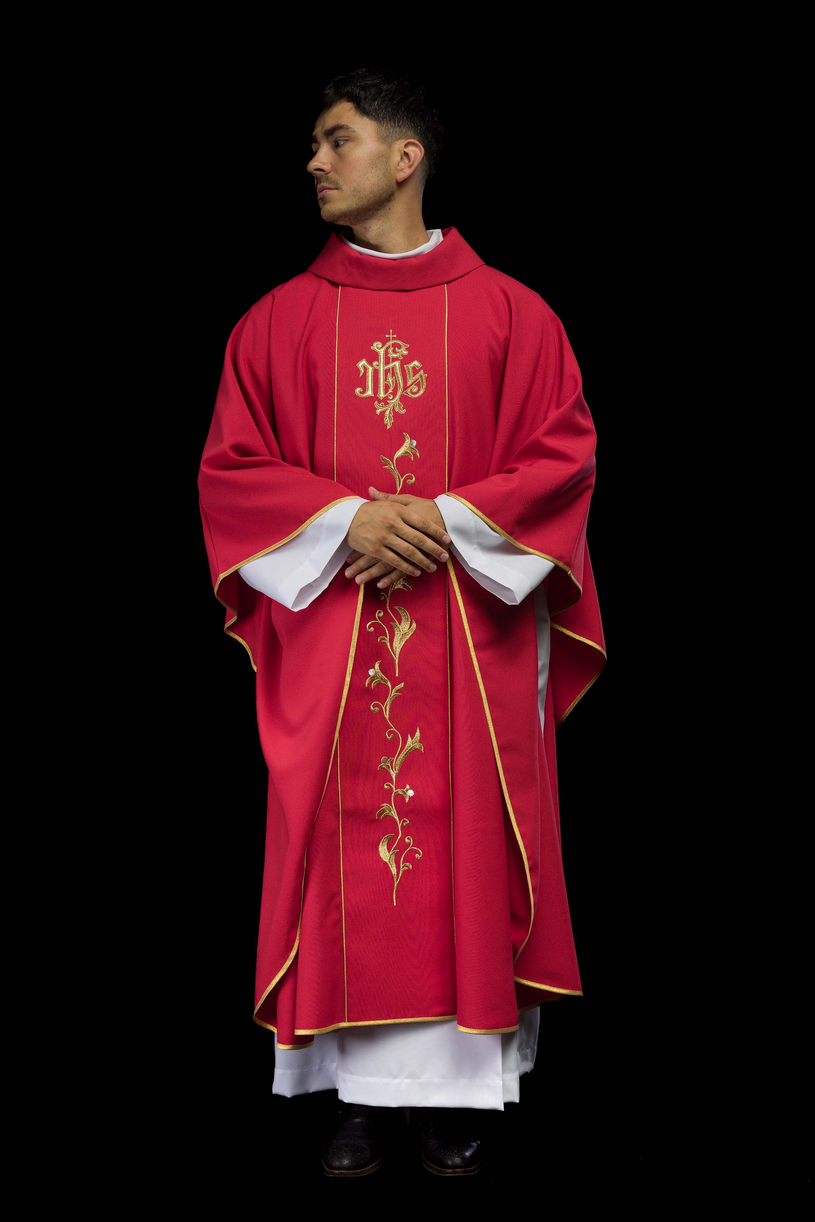 Chasuble in invory with JHS and floral motif - CHASUBLES.COM
