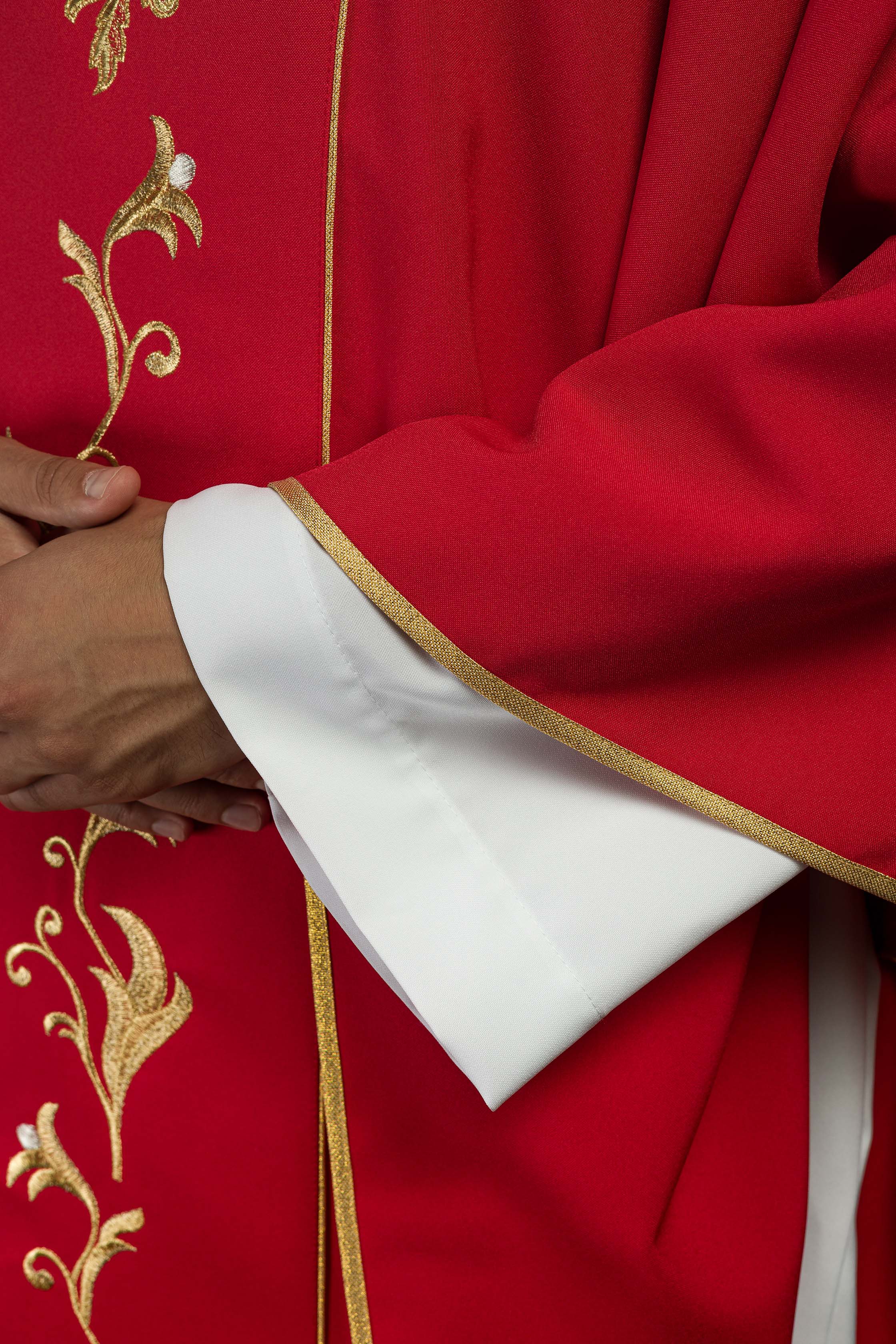 Chasuble in invory with JHS and floral motif - CHASUBLES.COM