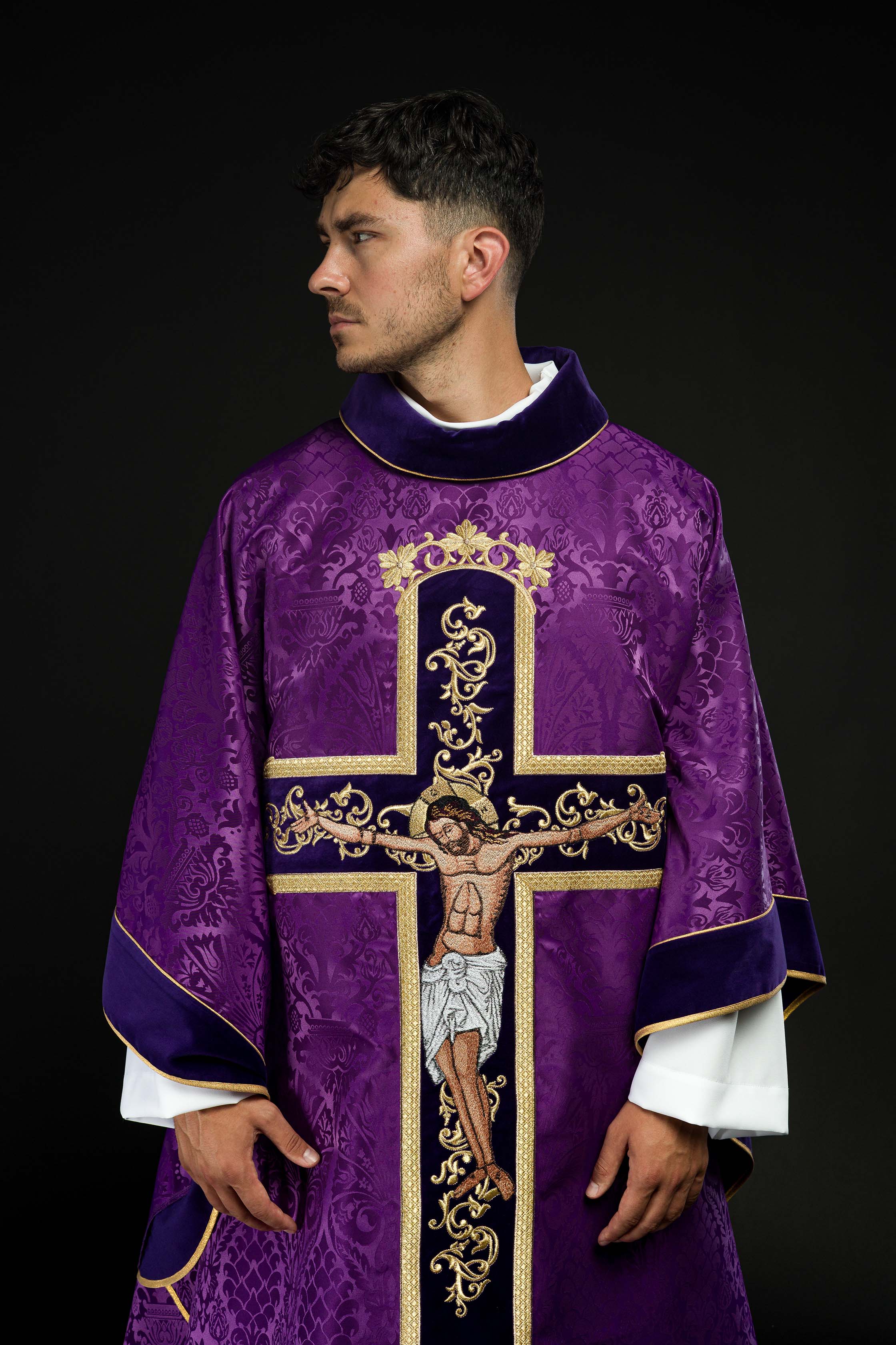 Purple chasuble with Jesus Christ on Cross embroidery - CHASUBLES.COM