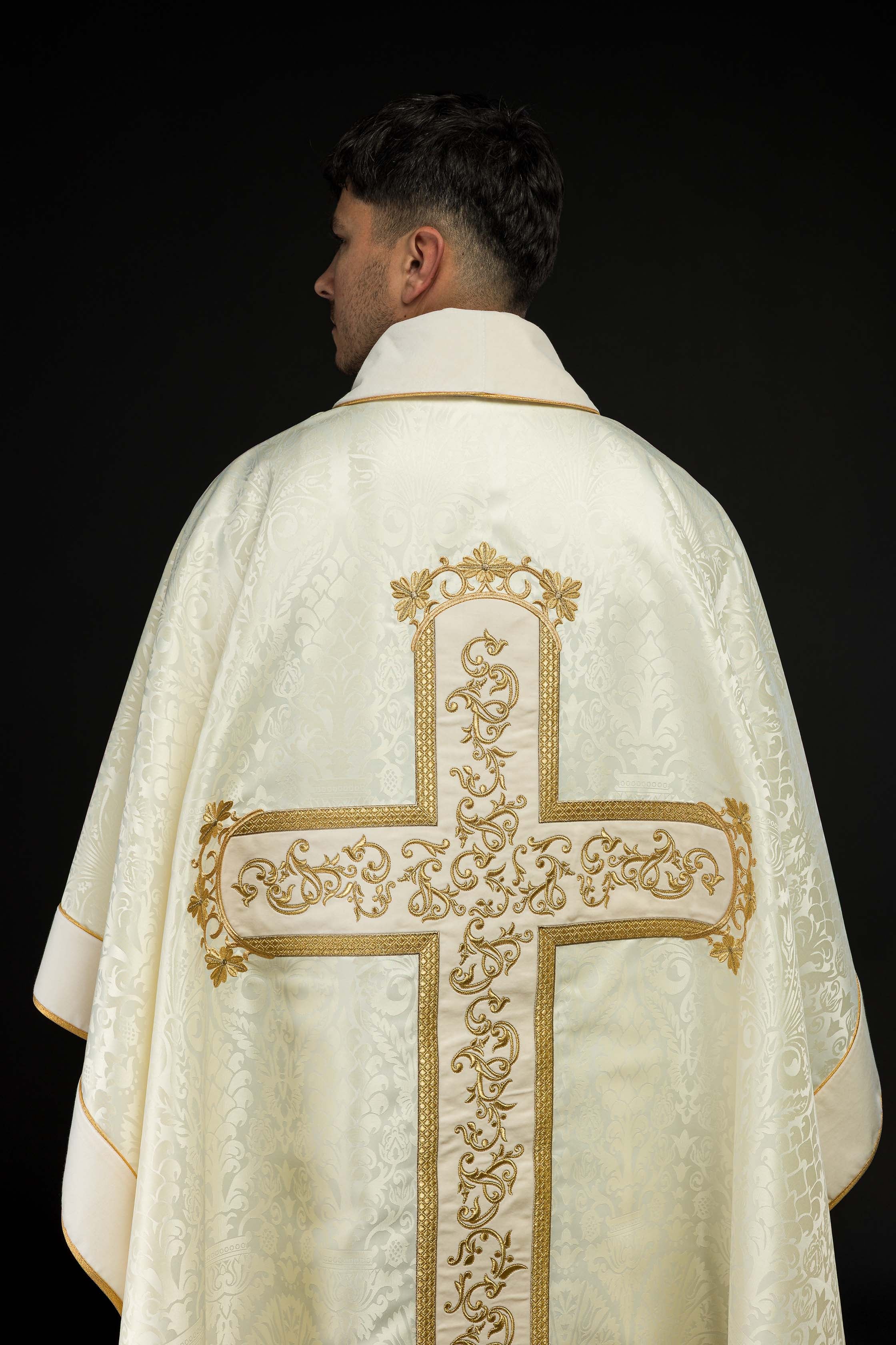 Ecru chasuble with Jesus Christ embroidery - CHASUBLES.COM