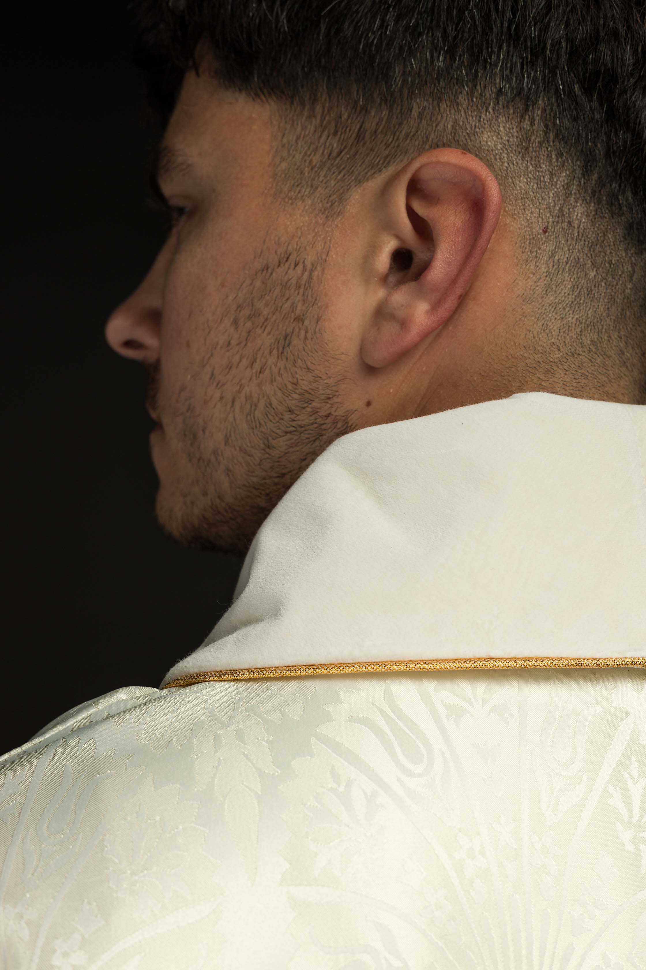 Ecru chasuble with Jesus Christ embroidery - CHASUBLES.COM